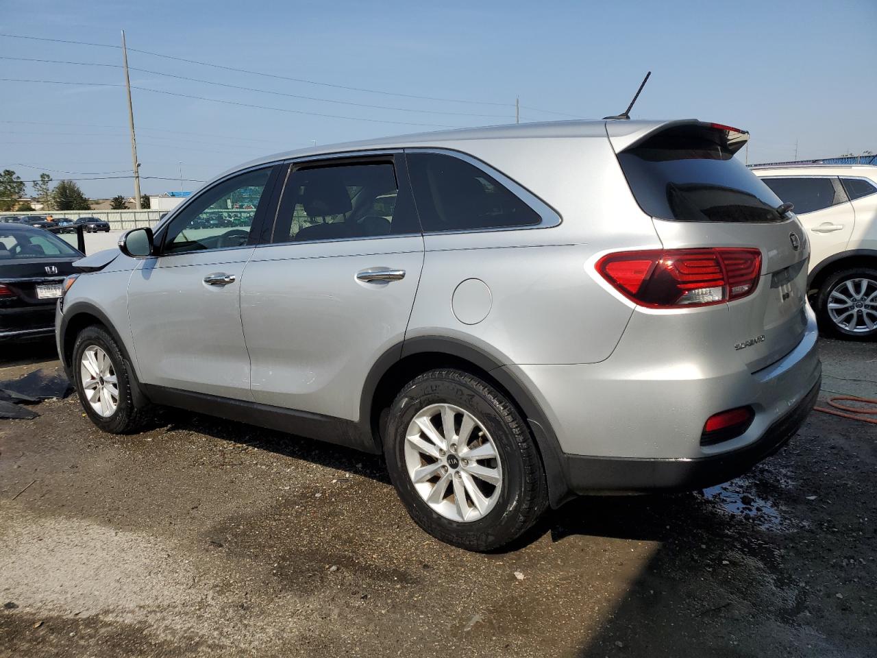 2019 Kia Sorento - Image 2
