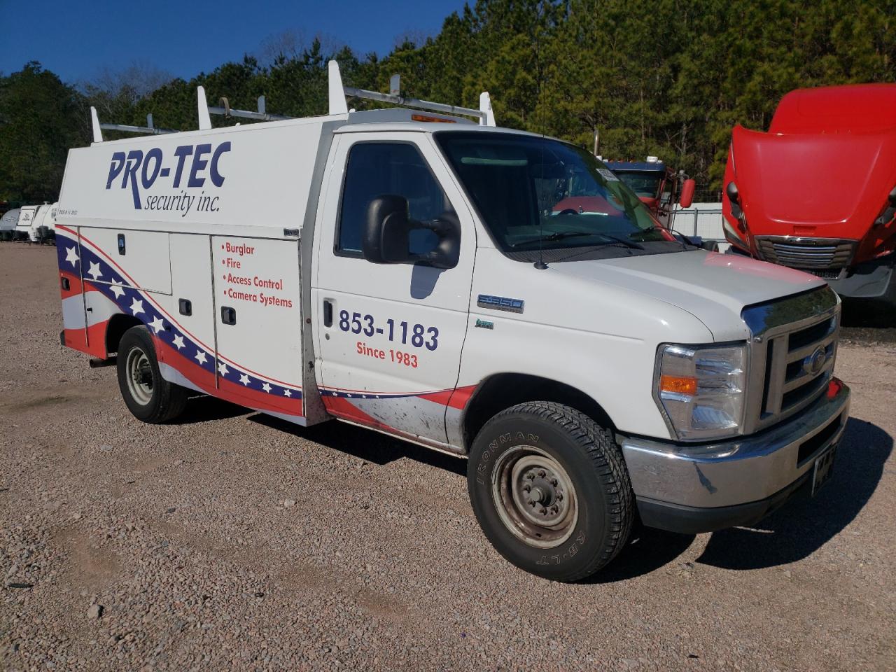 2017 Ford Econoline - Image 4