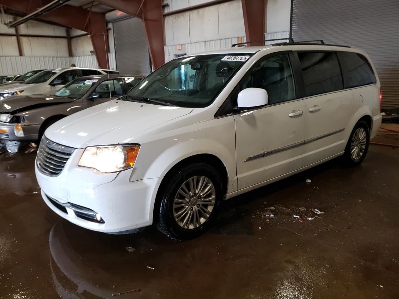 2015 Chrysler Town & Country - Image 1