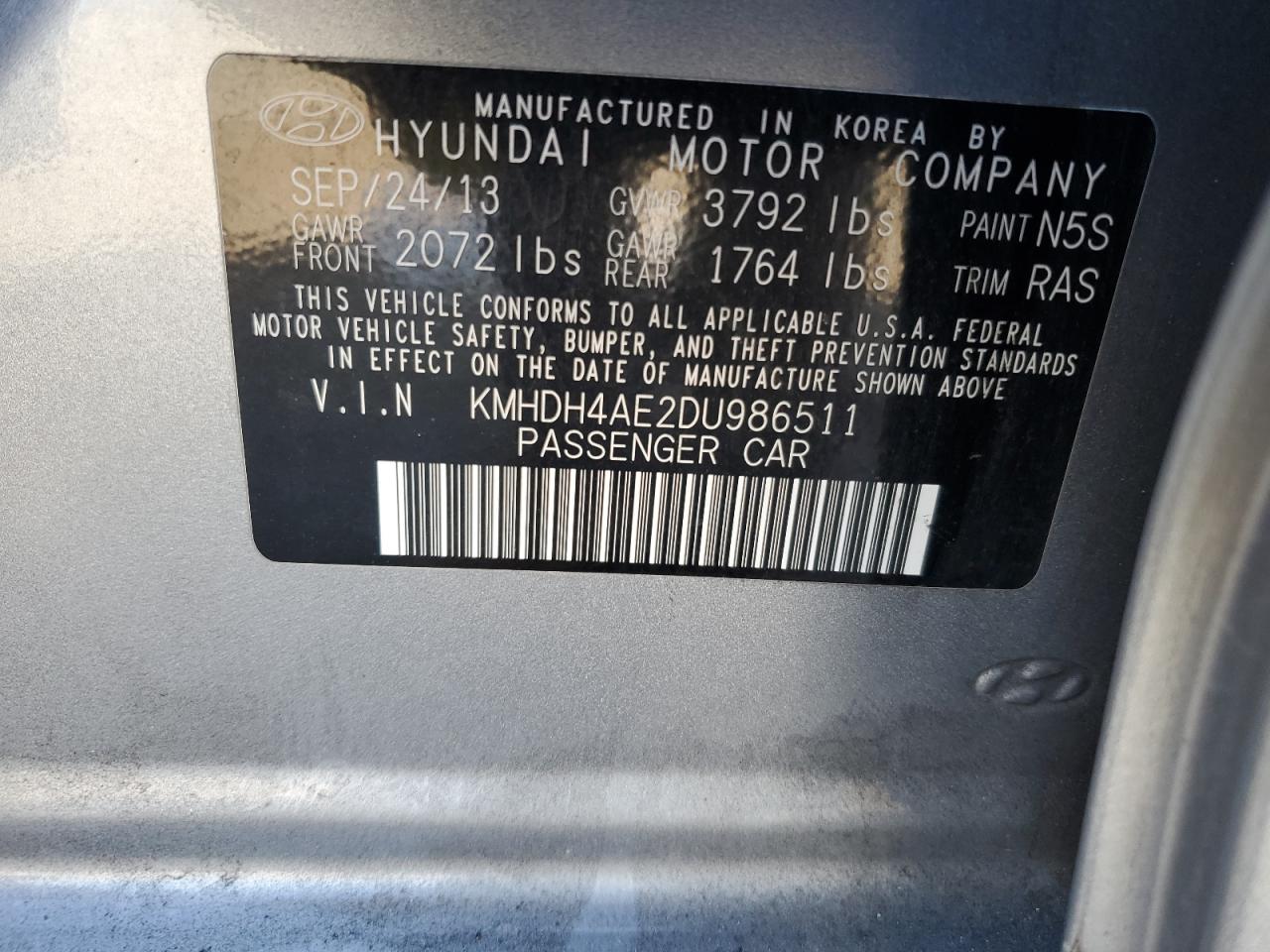 2013 Hyundai Elantra - Image 15