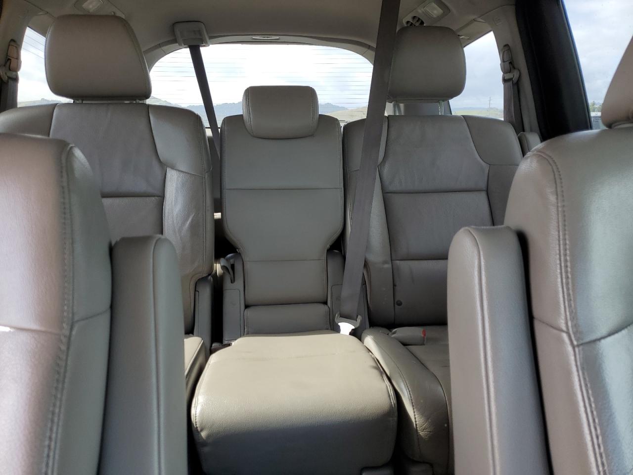 2011 Honda Odyssey - Image 10