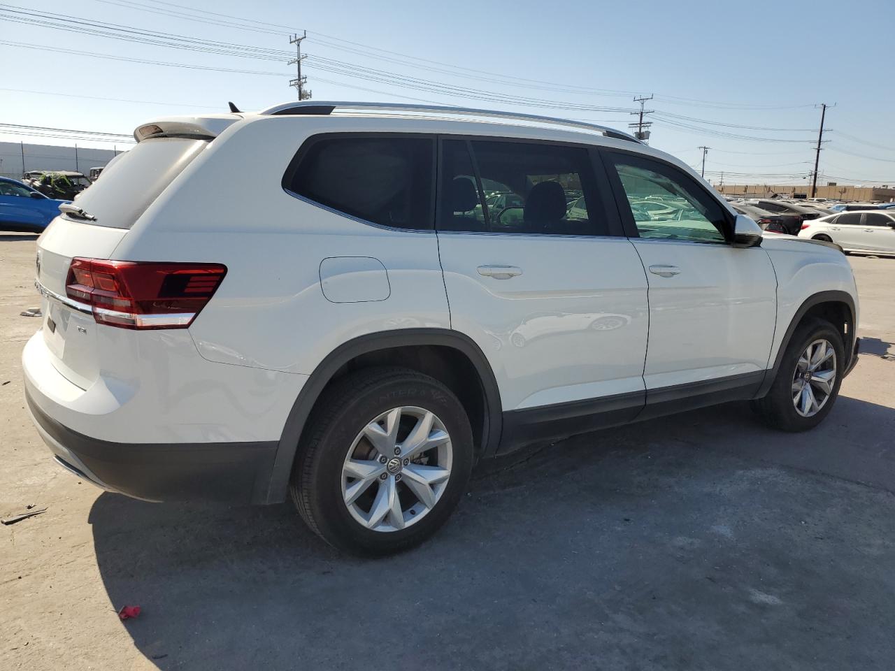 2018 Volkswagen Atlas - Image 3