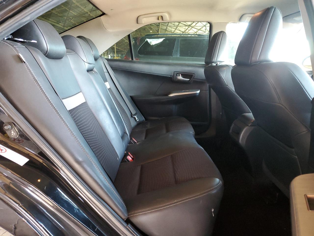 2013 Toyota Camry - Image 10