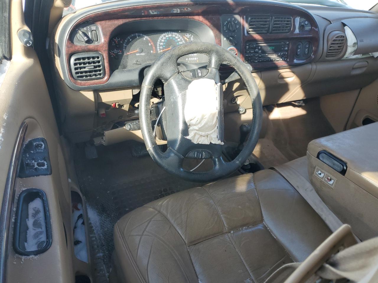 2000 Dodge RAM - Image 8