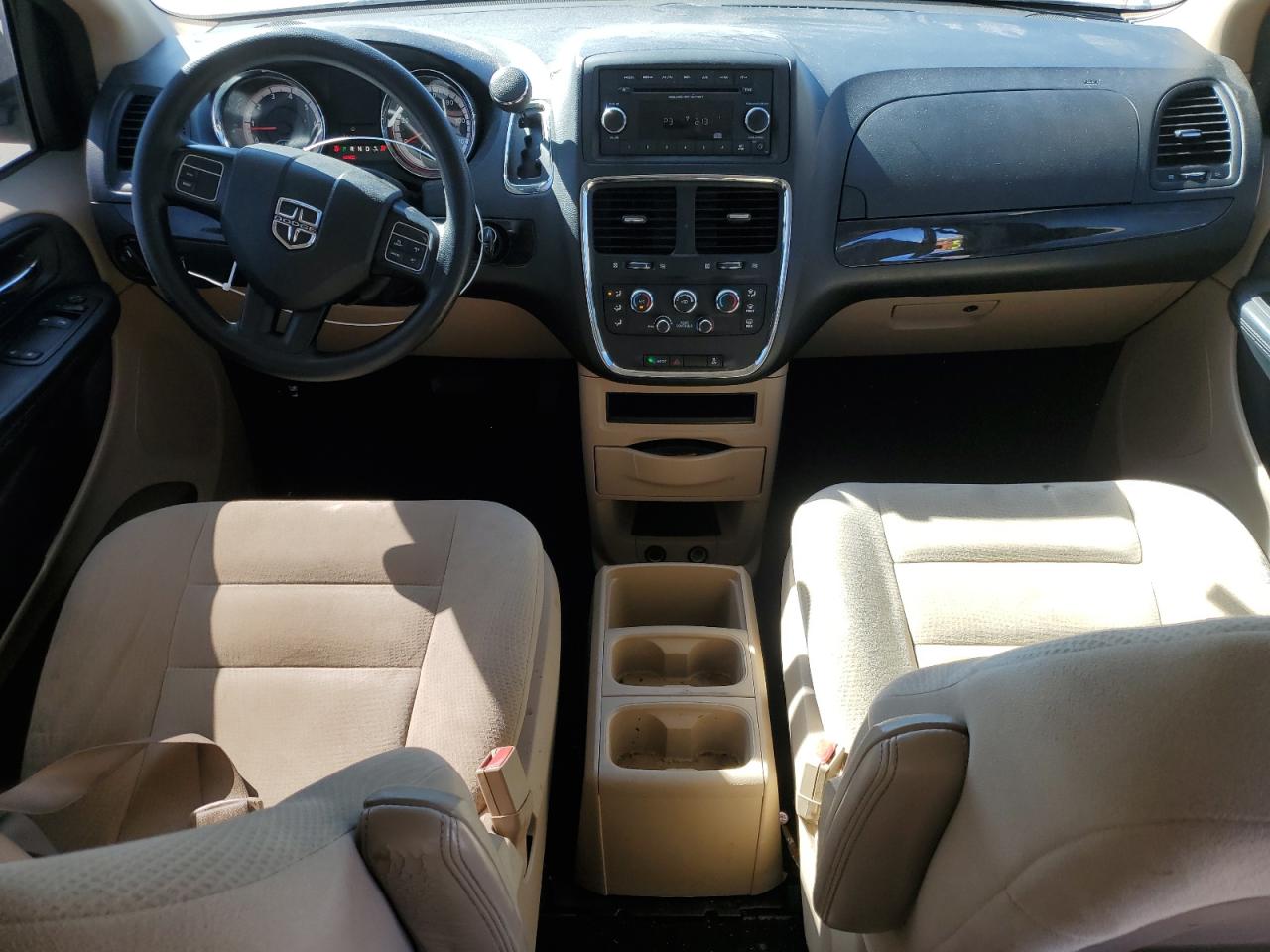 2016 Dodge Caravan - Image 8