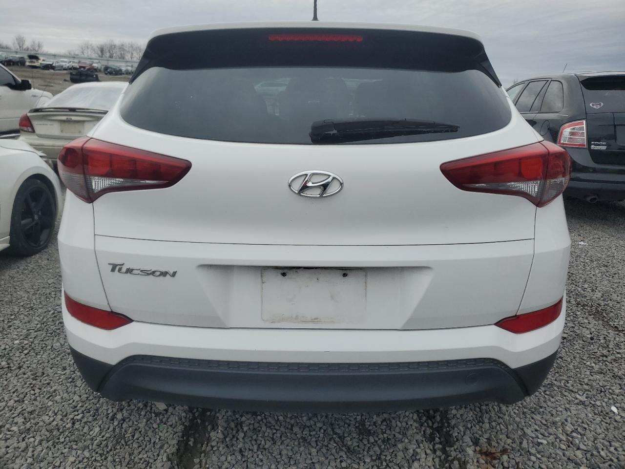 2017 Hyundai Tucson - Image 6