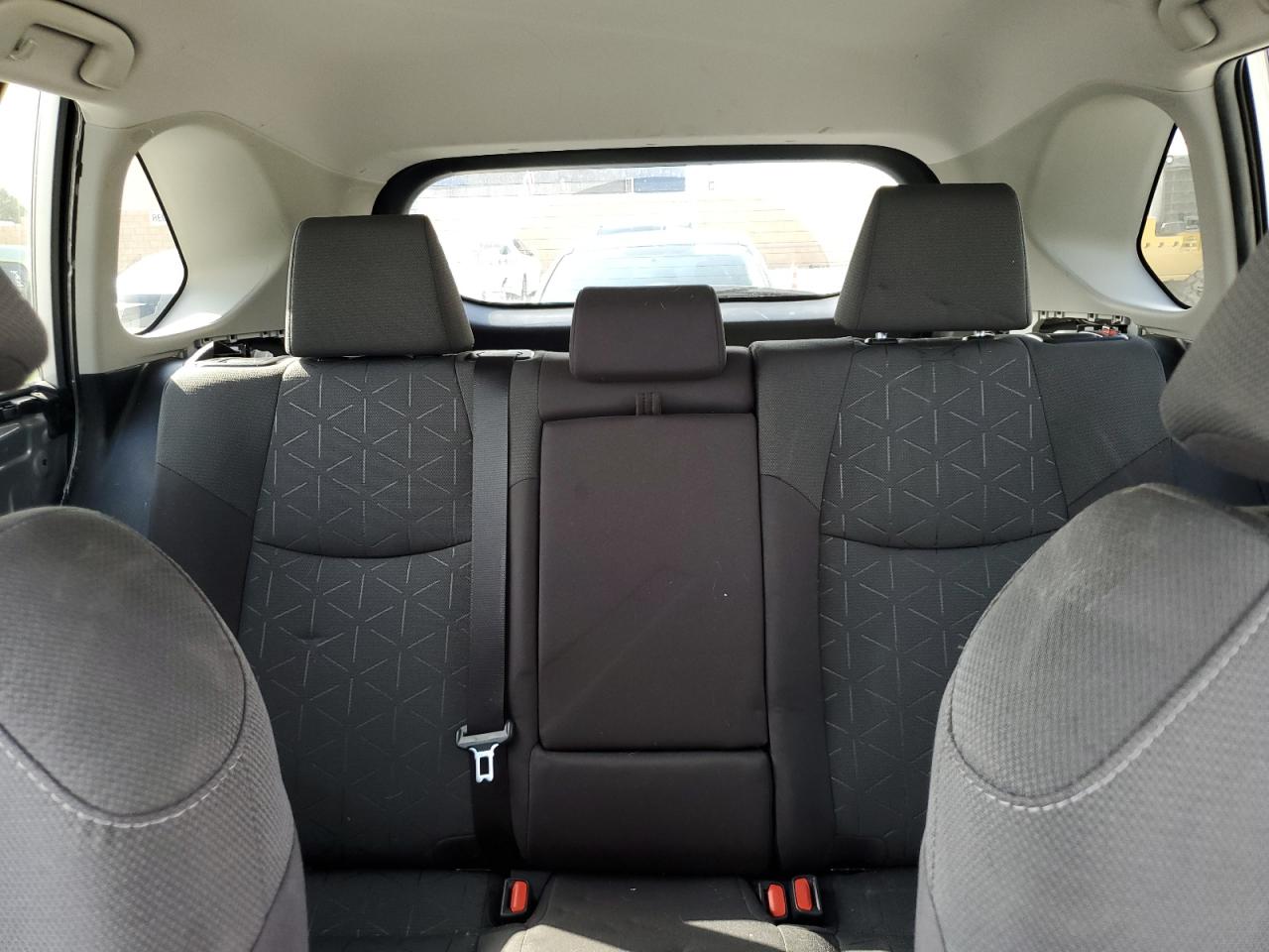 2022 Toyota RAV 4 - Image 10