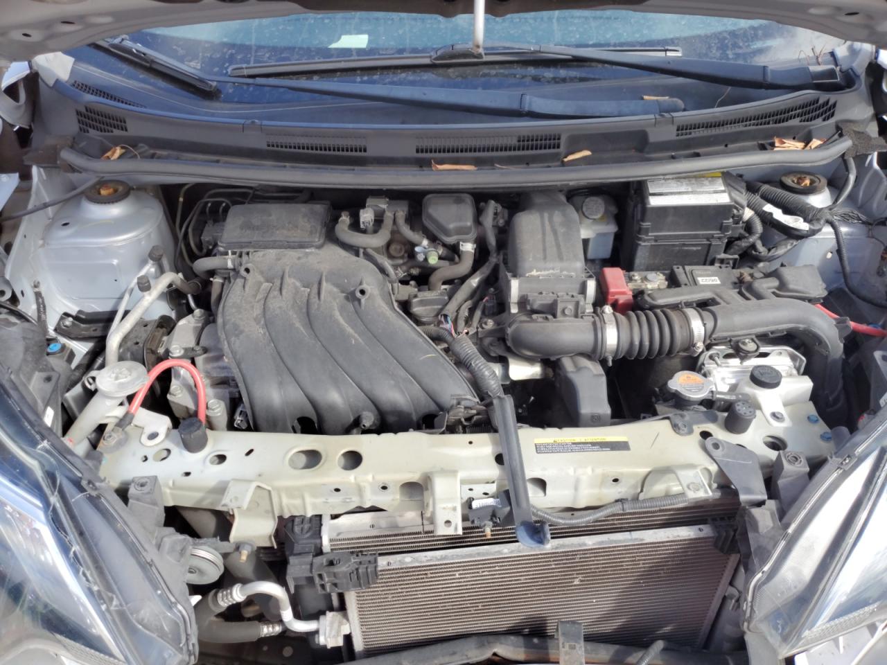 2019 Nissan Versa - Image 12