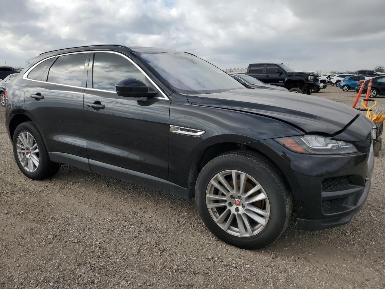 2017 Jaguar F-Pace - Image 4