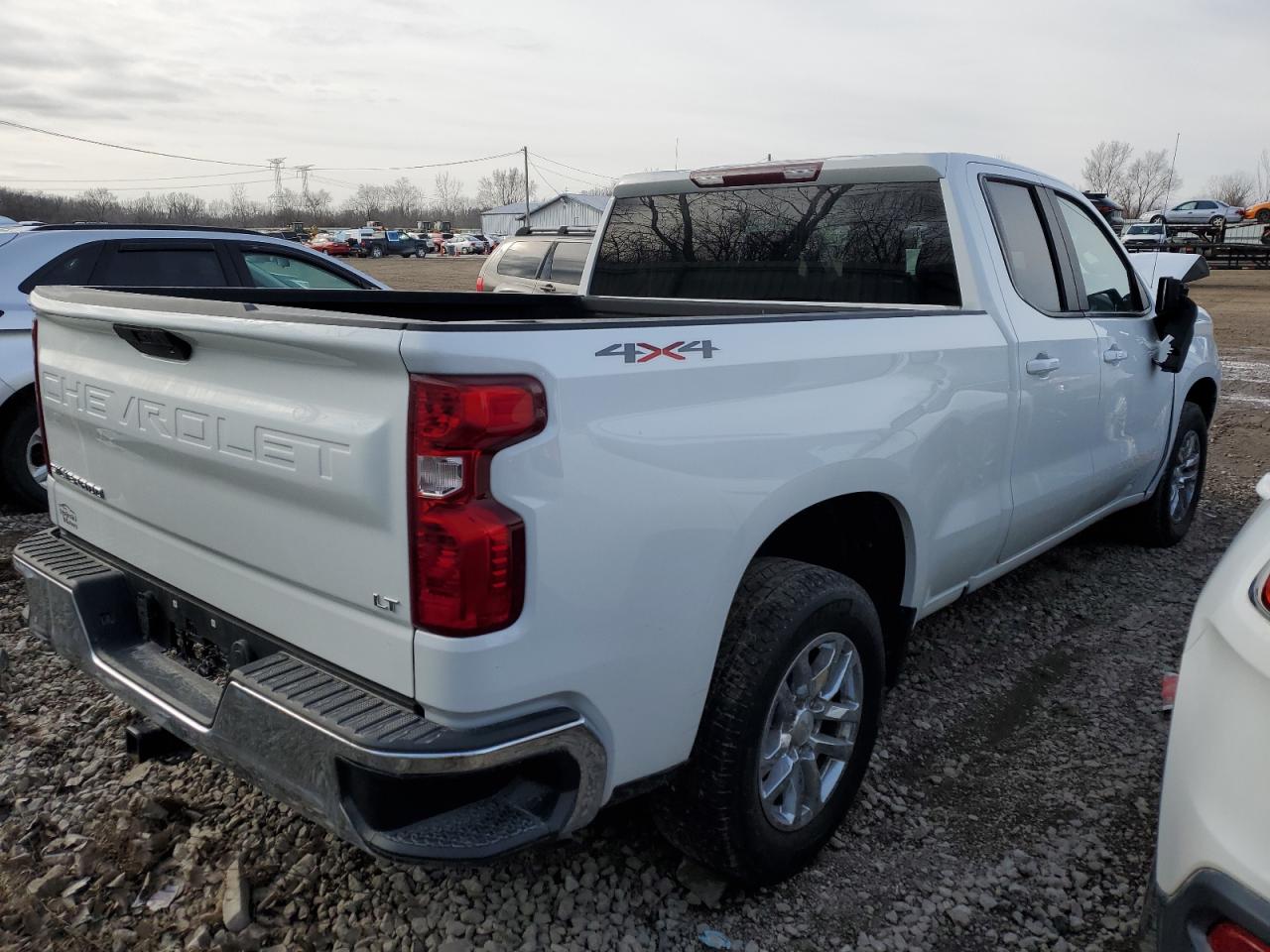 2021 Chevrolet Silverado - Image 3