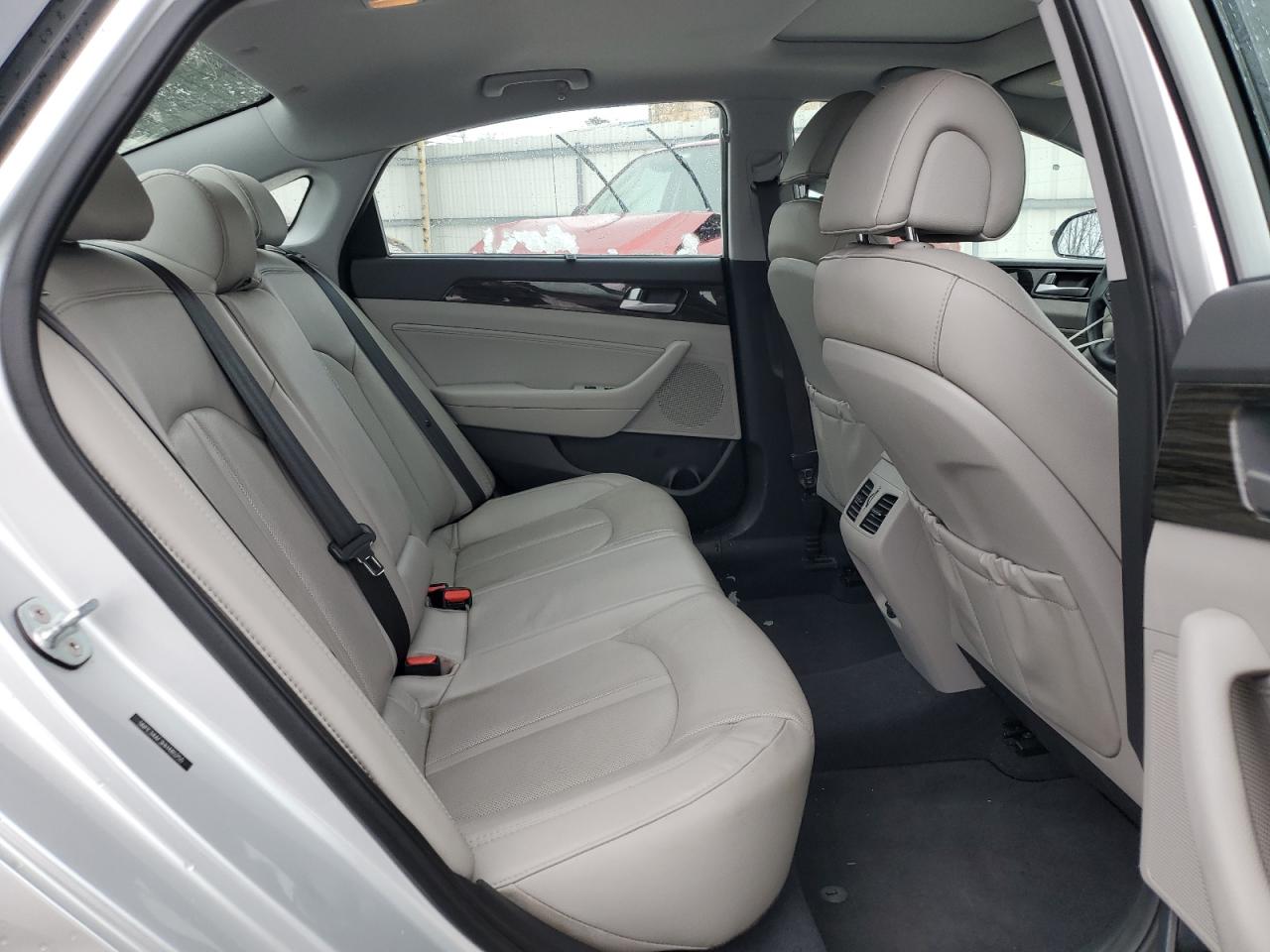 2017 Hyundai Sonata - Image 10