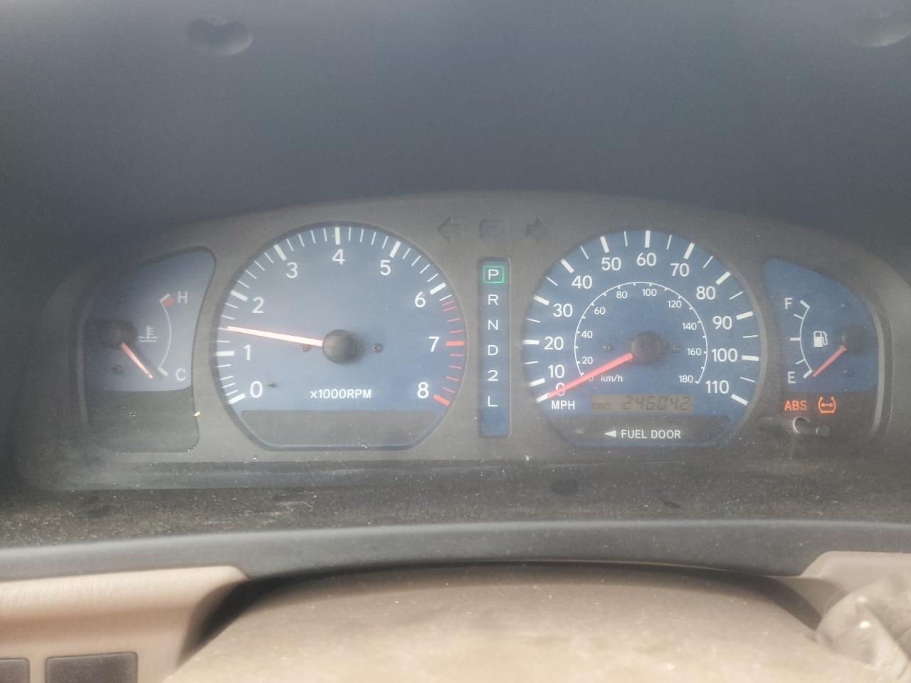 2003 Toyota Sienna - Image 9