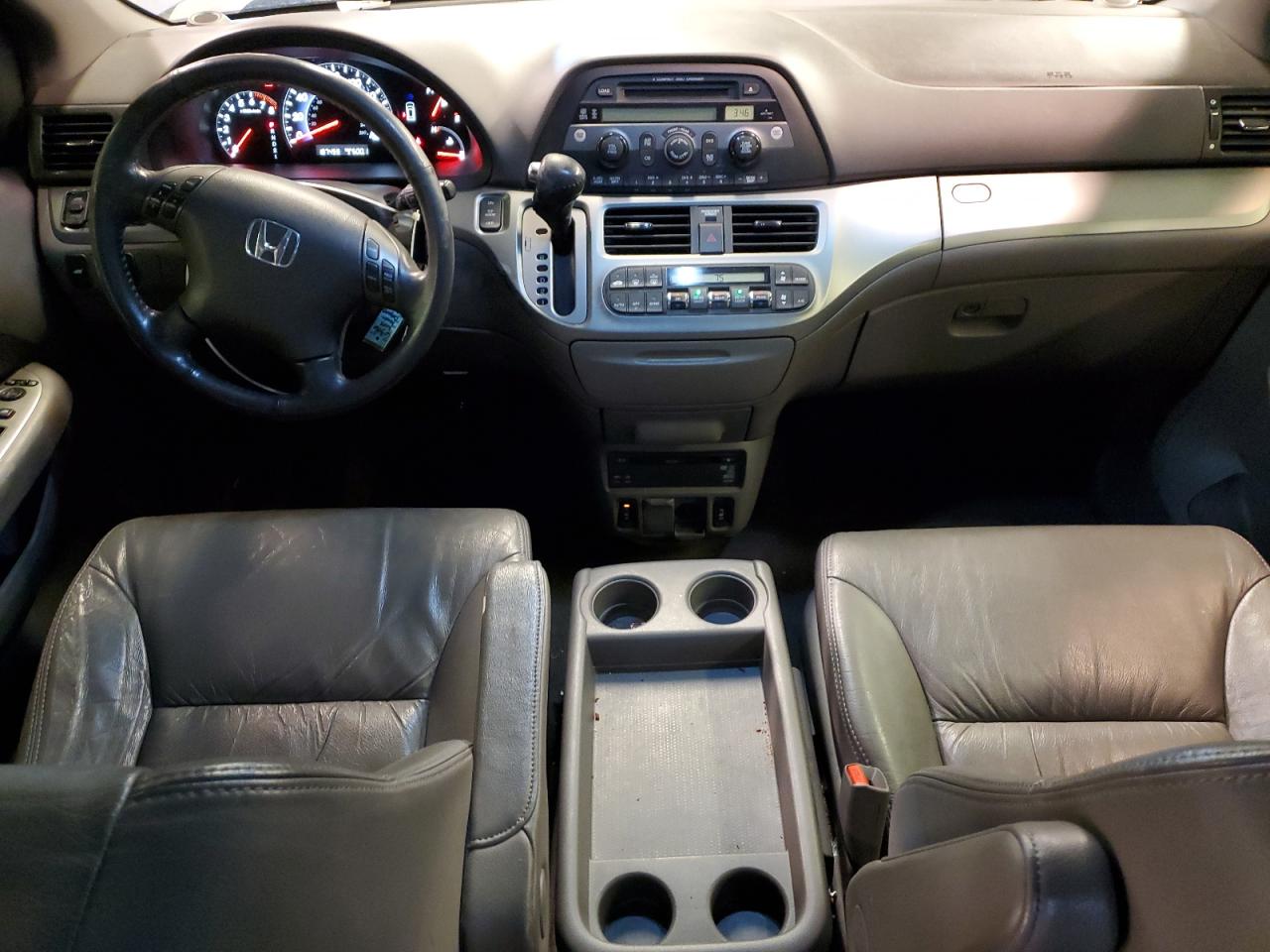2009 Honda Odyssey - Image 8