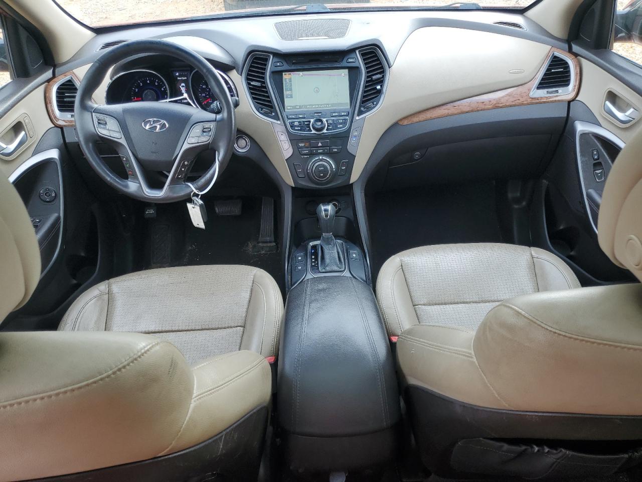 2014 Hyundai Santa Fe - Image 8