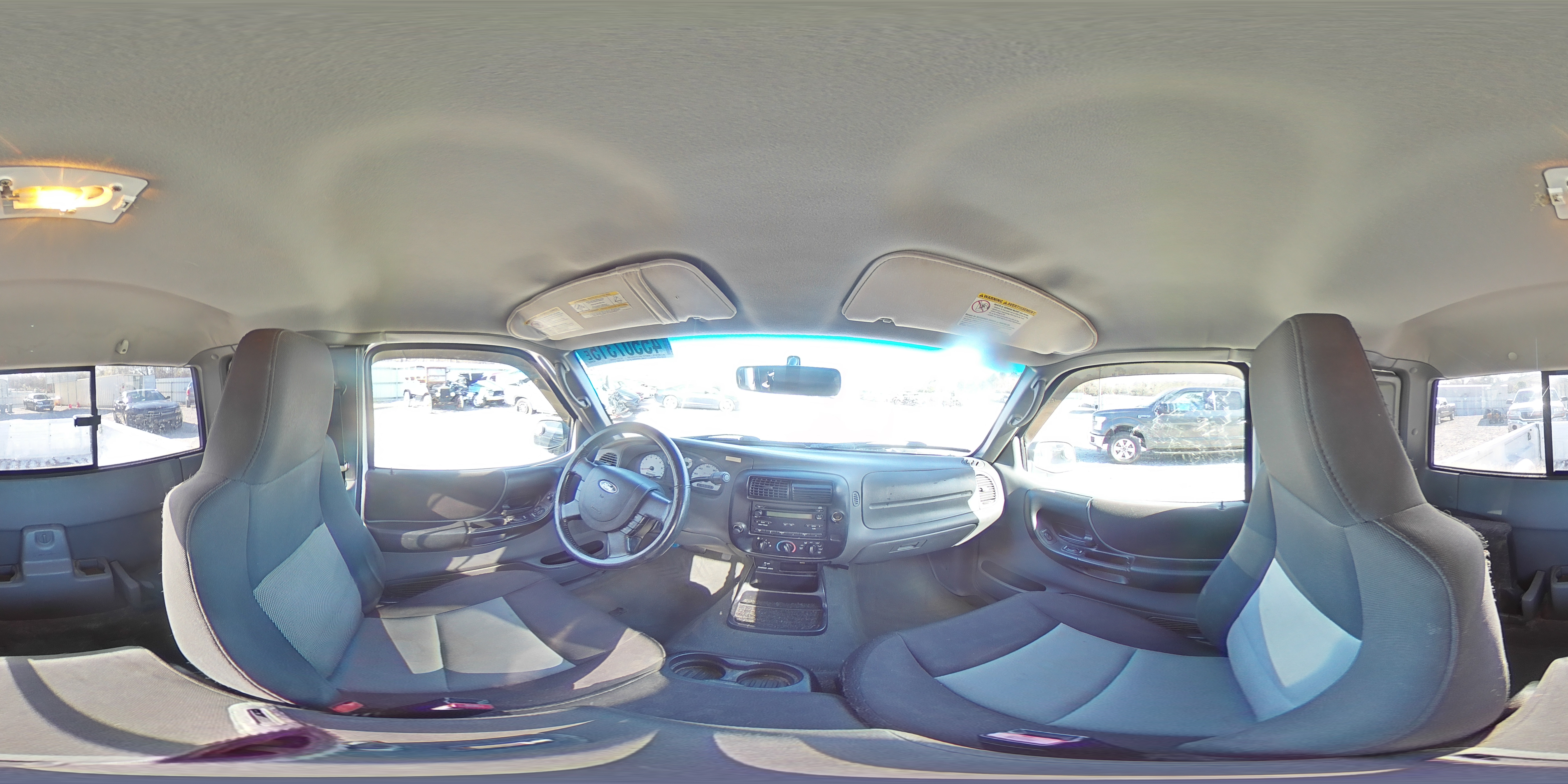 2004 Ford Ranger - Image 12