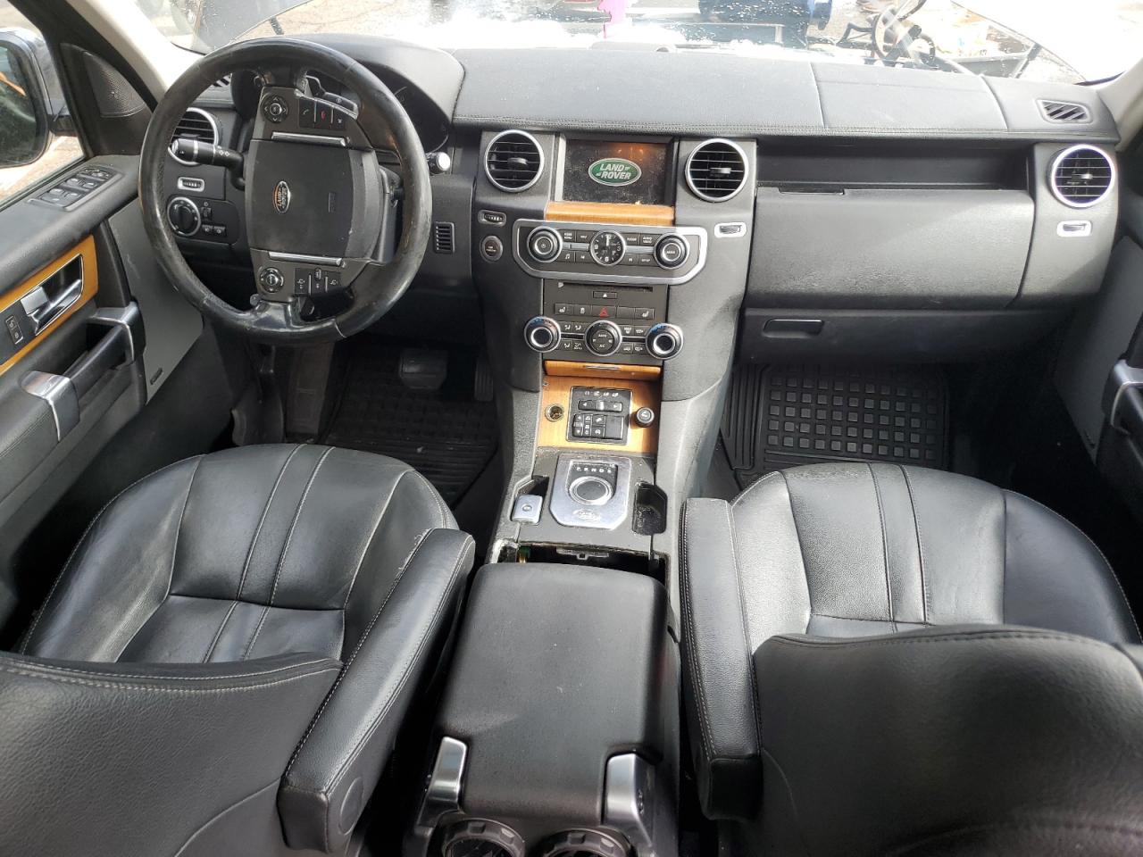 2016 Land Rover LR4 - Image 8