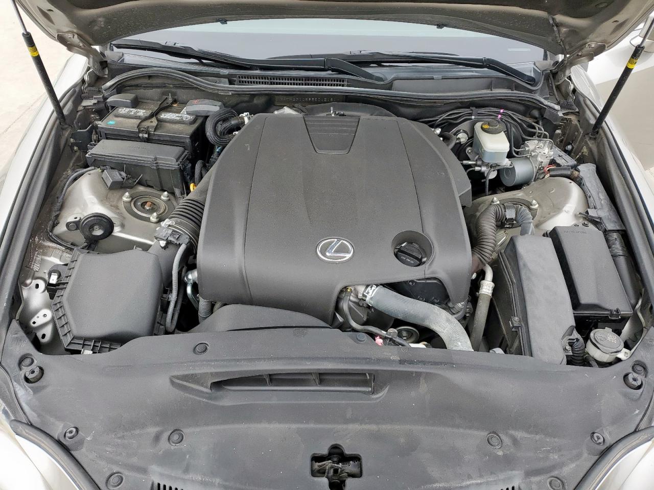 2014 Lexus IS - Image 11