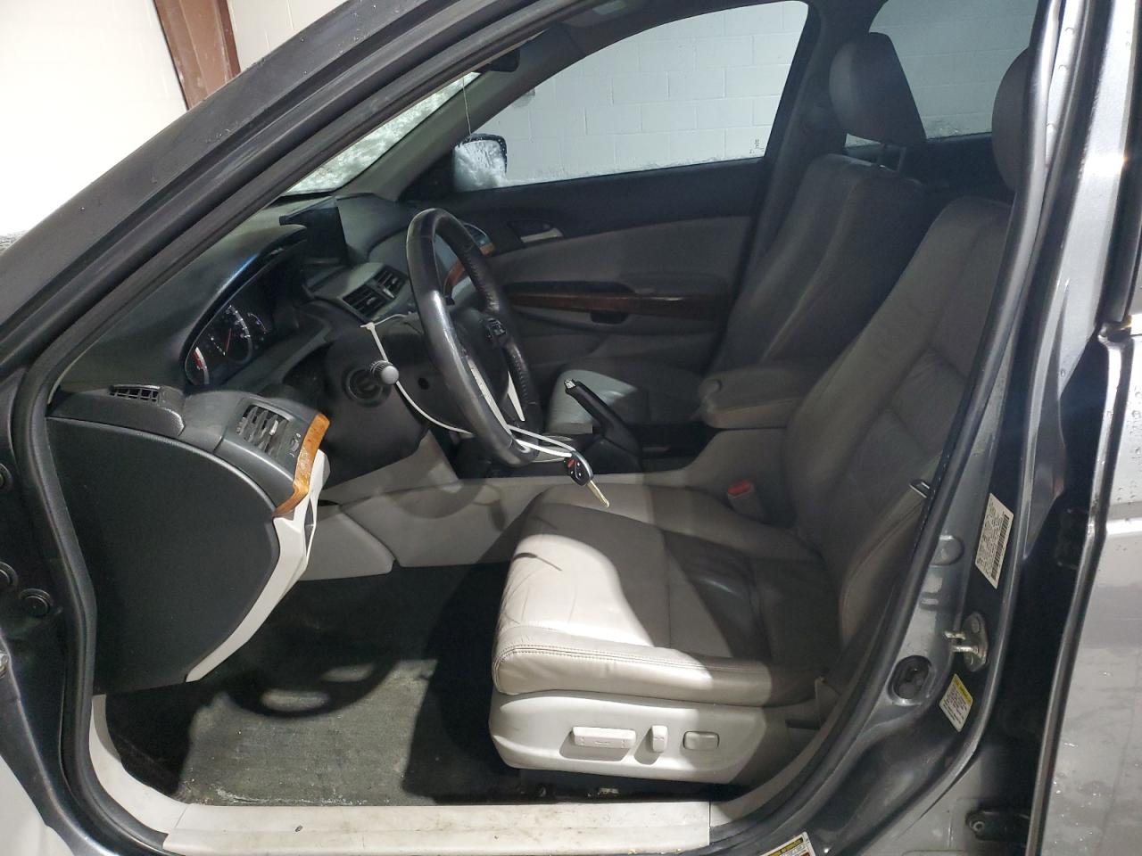 2012 Honda Accord - Image 7