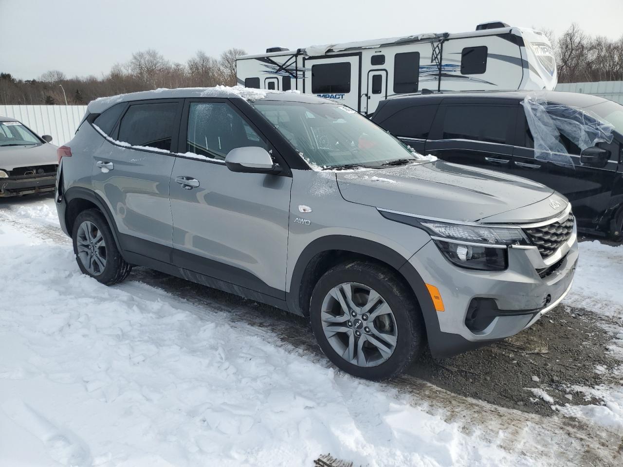 2023 Kia Seltos - Image 4