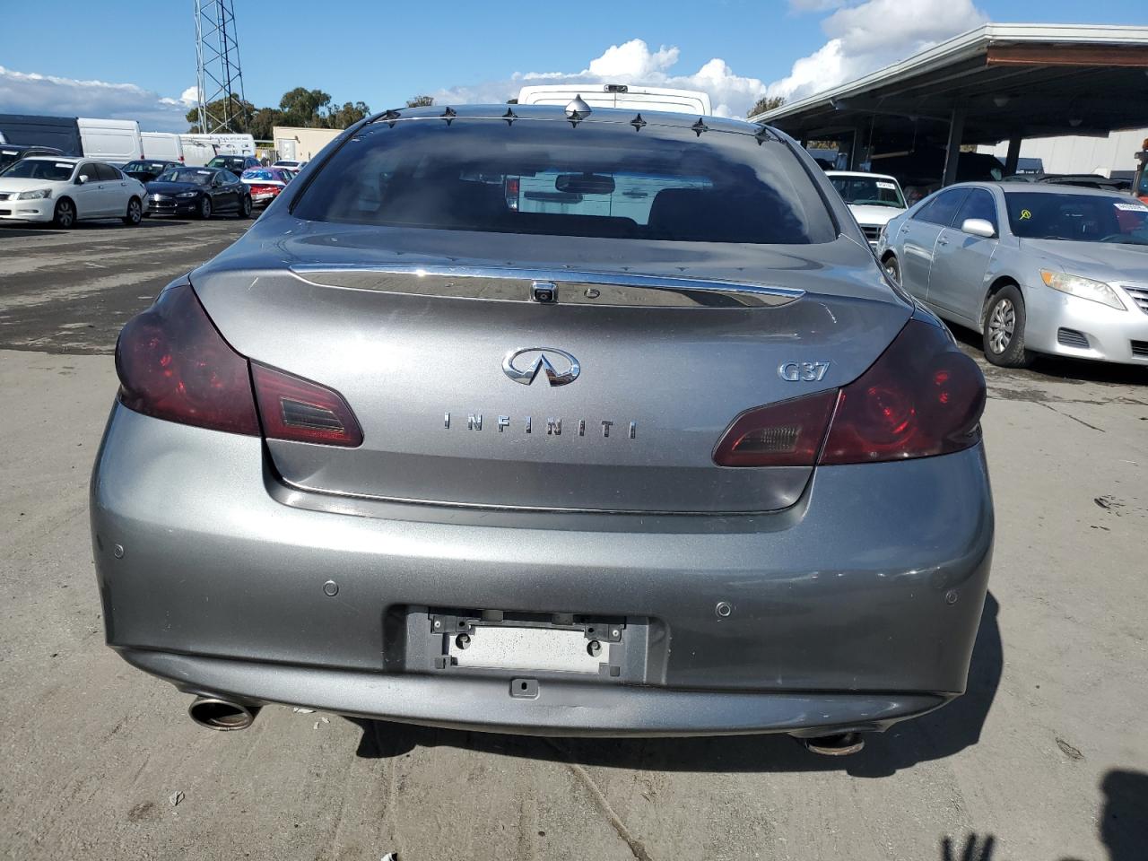 2012 Infiniti G - Image 6