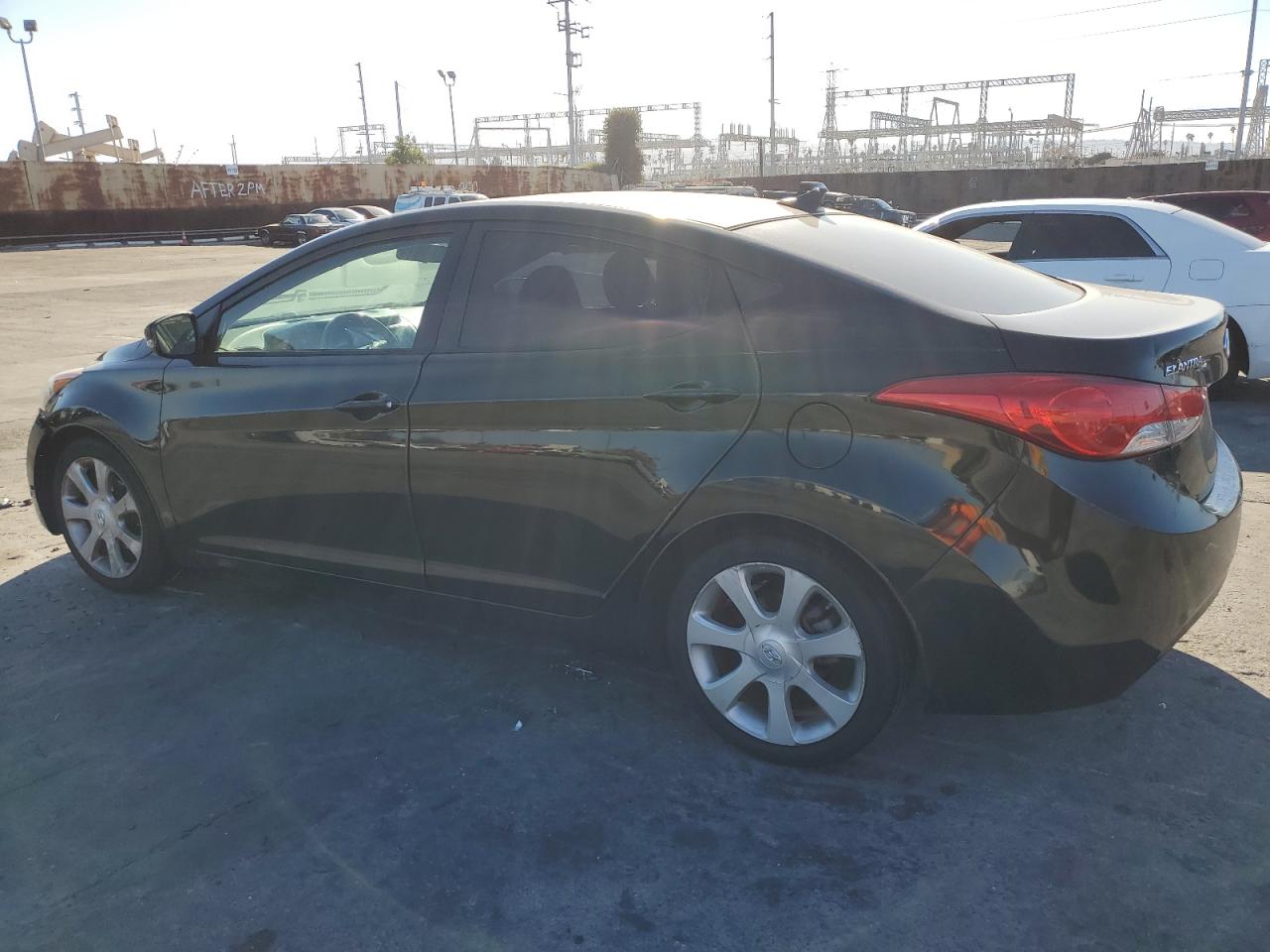 2013 Hyundai Elantra - Image 2