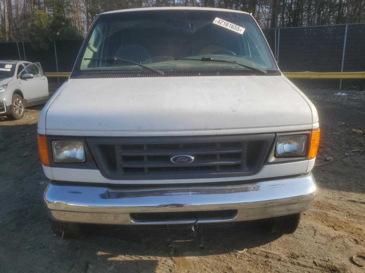 2004 Ford Econoline - Image 5