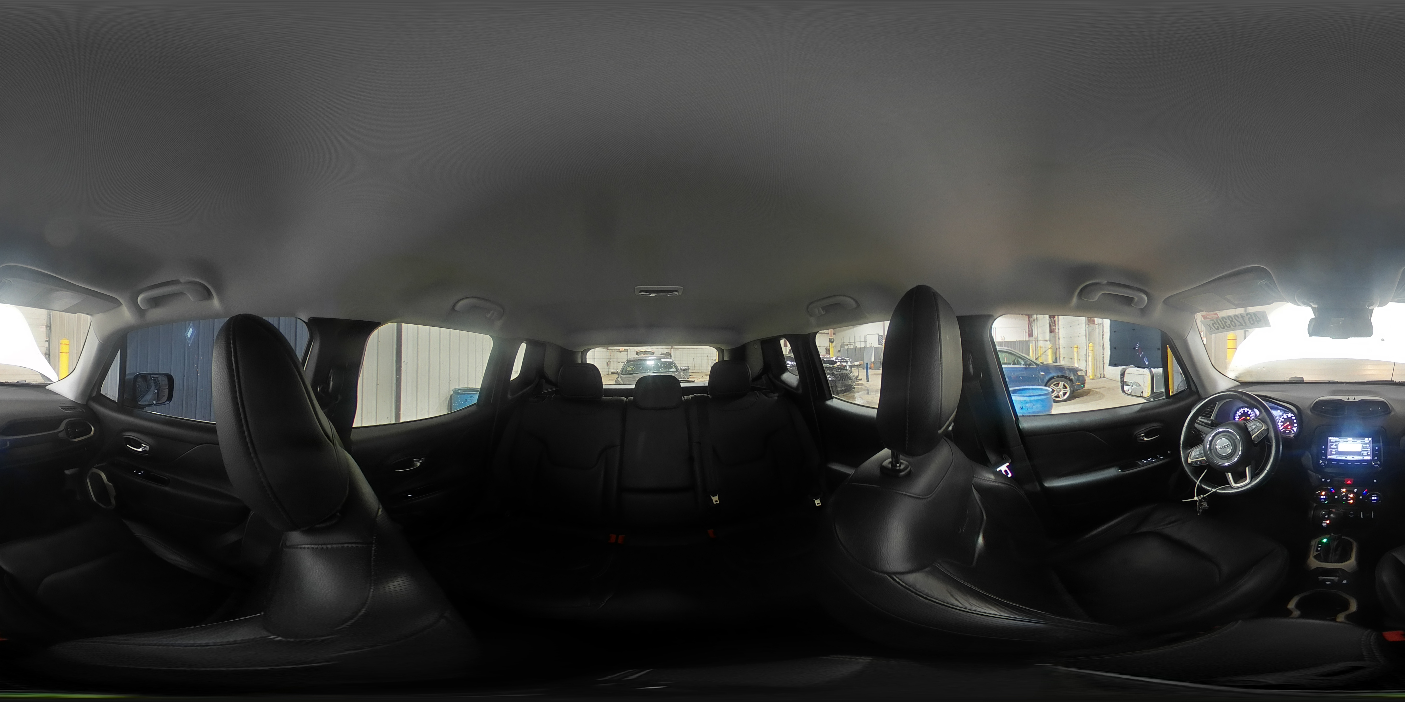 2015 Jeep Renegade - Image 15
