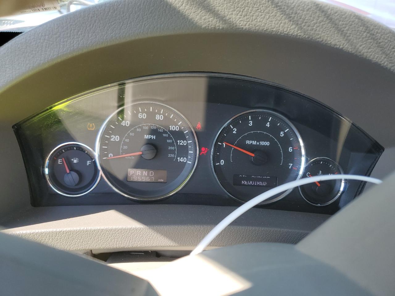 2008 Jeep Grand Cherokee - Image 9