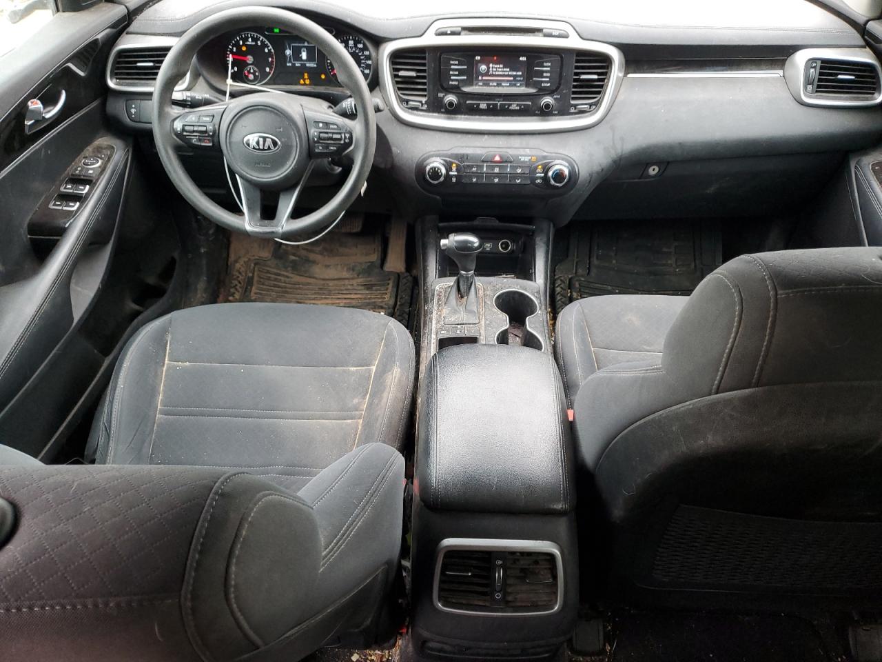 2017 Kia Sorento - Image 8