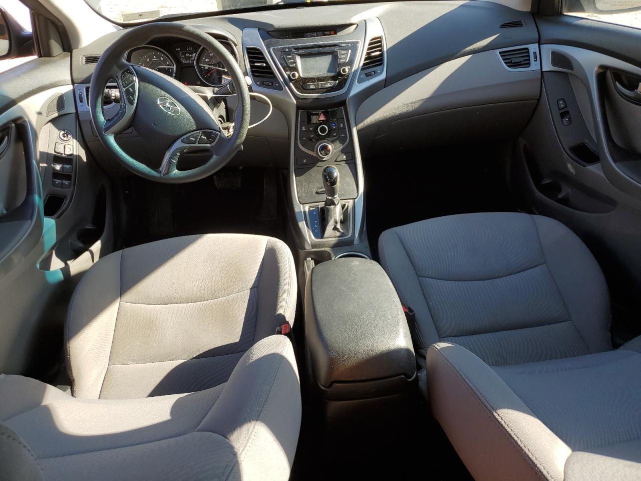 2025 Hyundai Elantra - Image 8