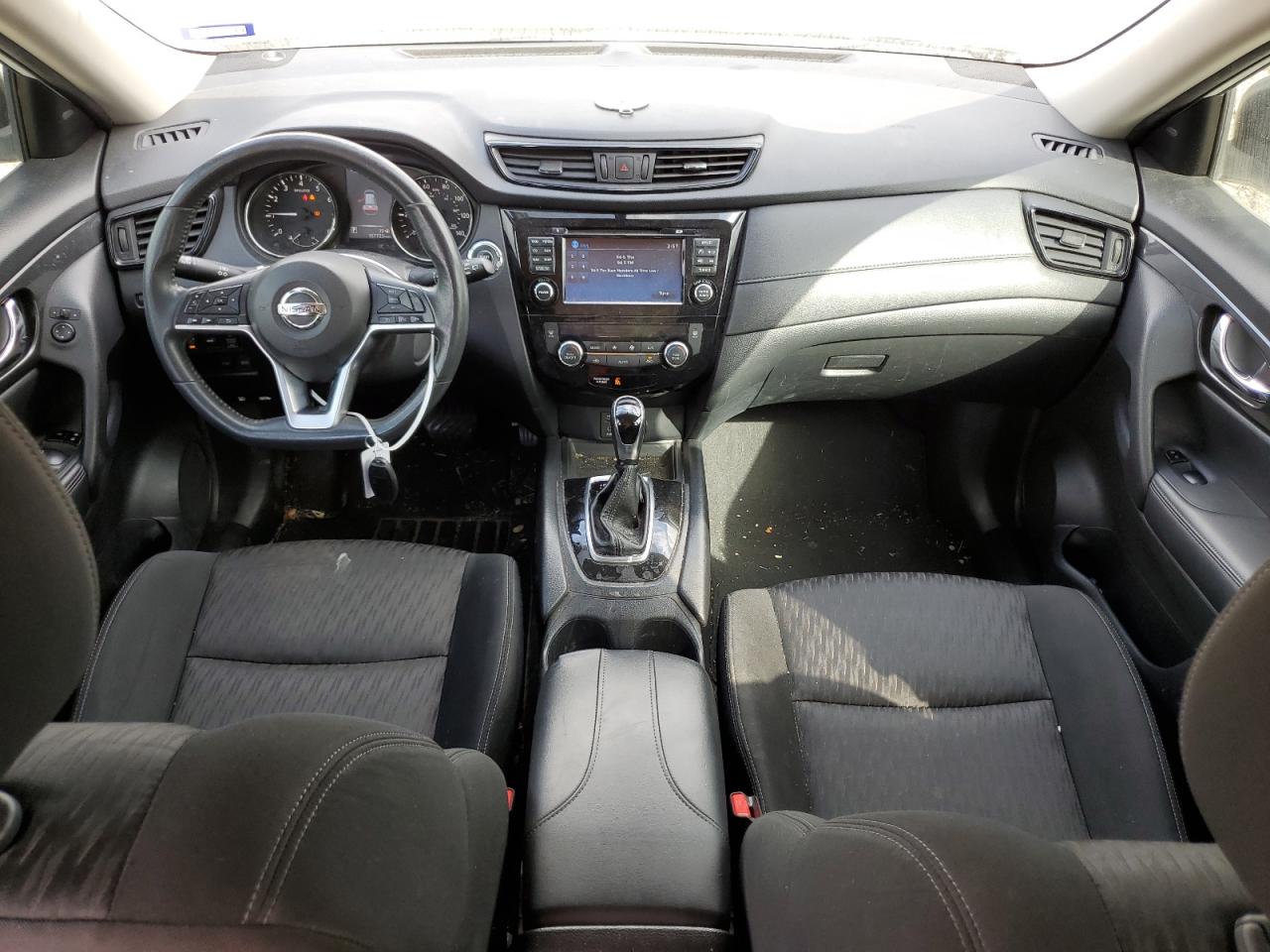 2017 Nissan Rogue - Image 8