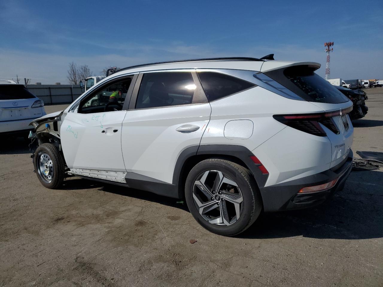 2022 Hyundai Tucson - Image 2