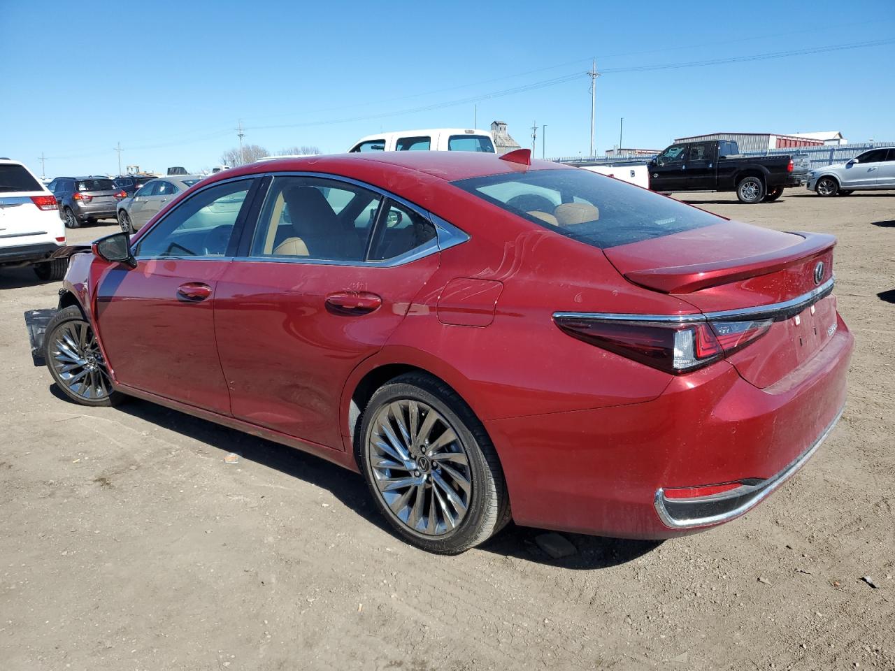 2024 Lexus ES - Image 2