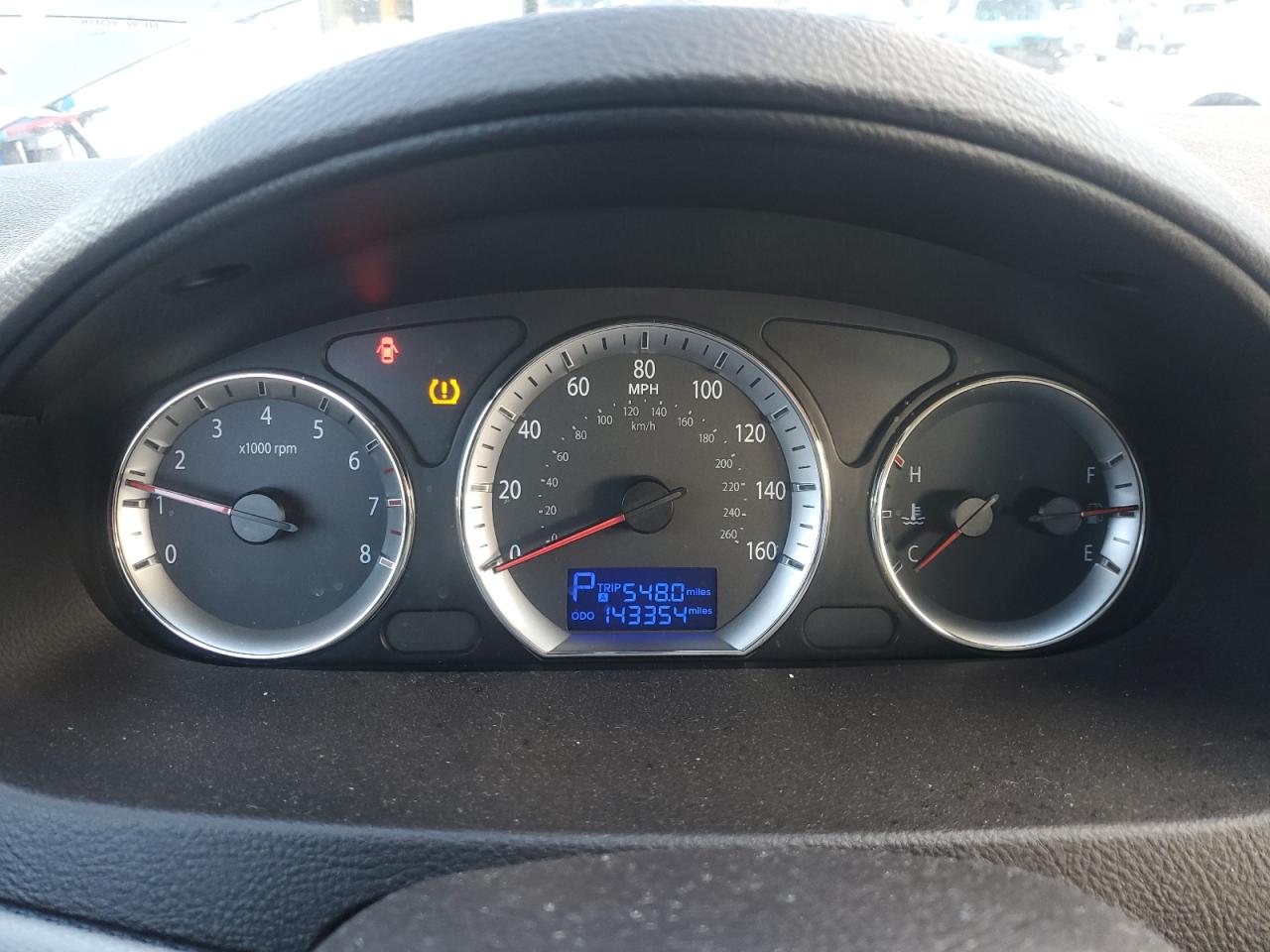 2009 Hyundai Sonata - Image 9