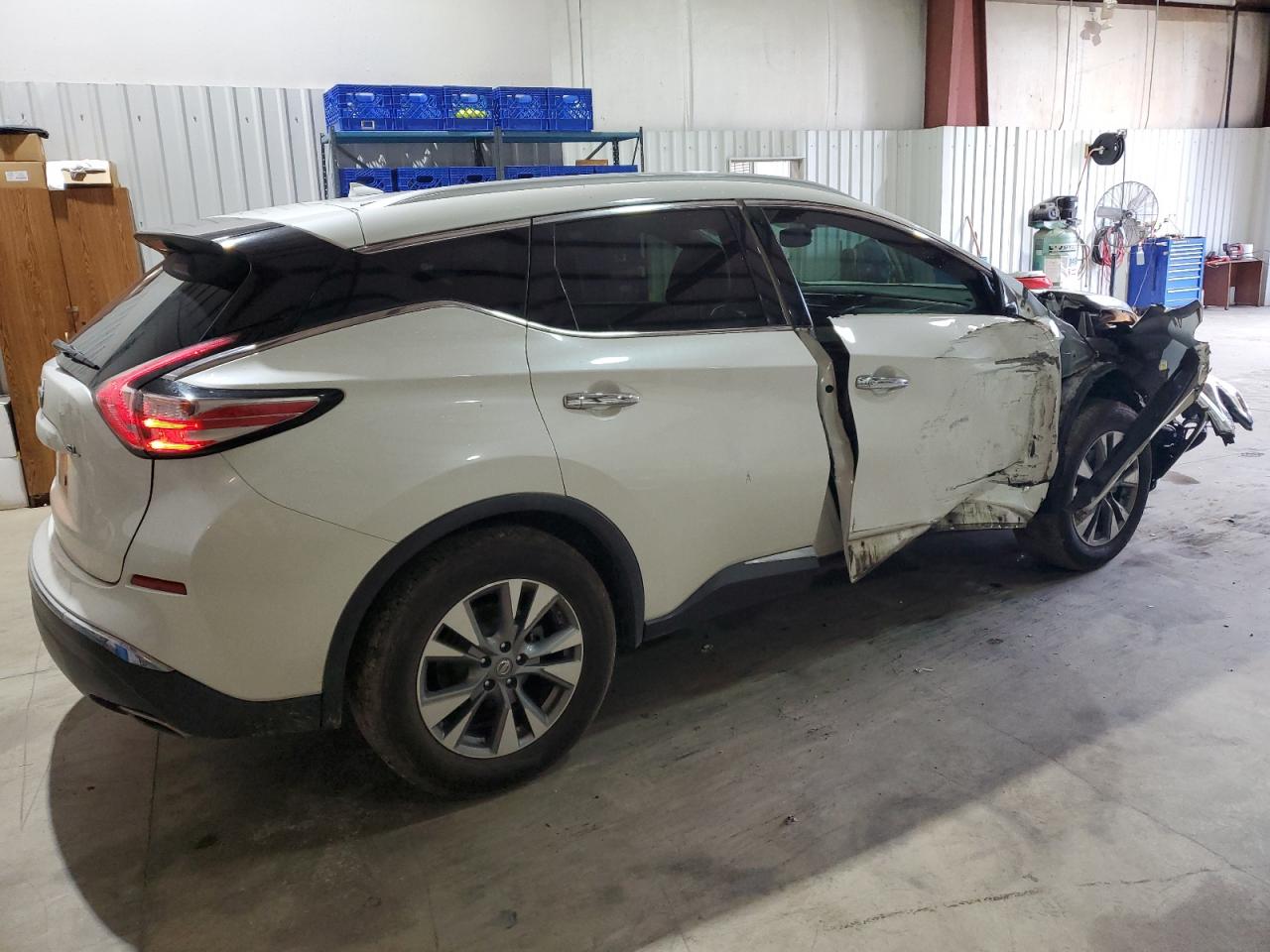 2015 Nissan Murano - Image 3