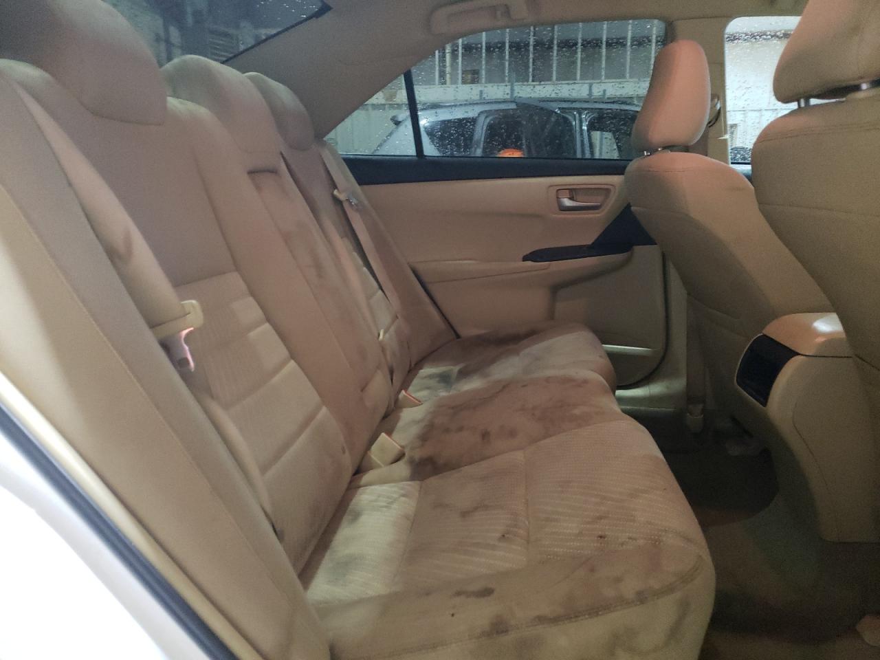 2015 Toyota Camry - Image 11
