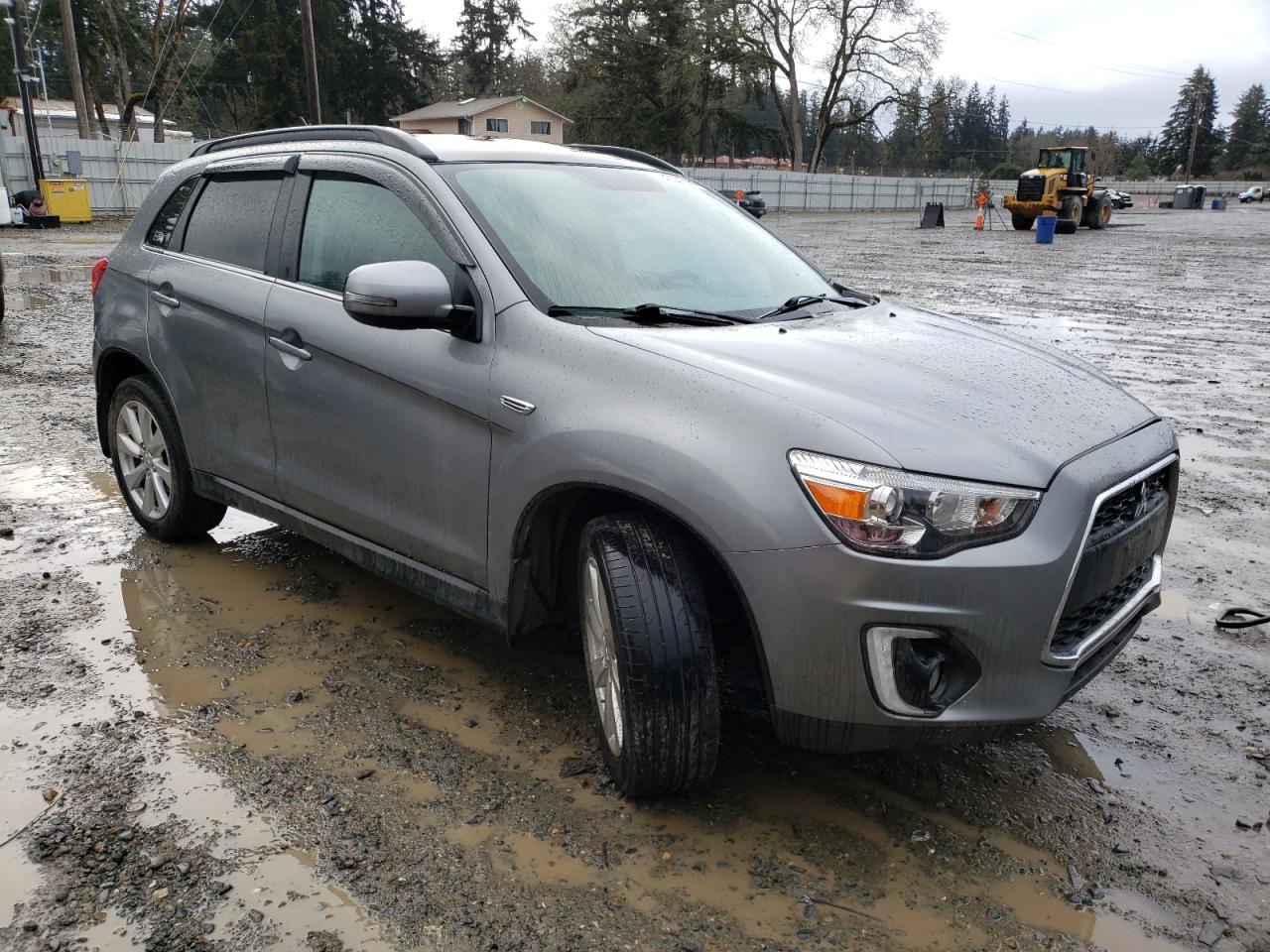 2015 Mitsubishi Outlander - Image 4