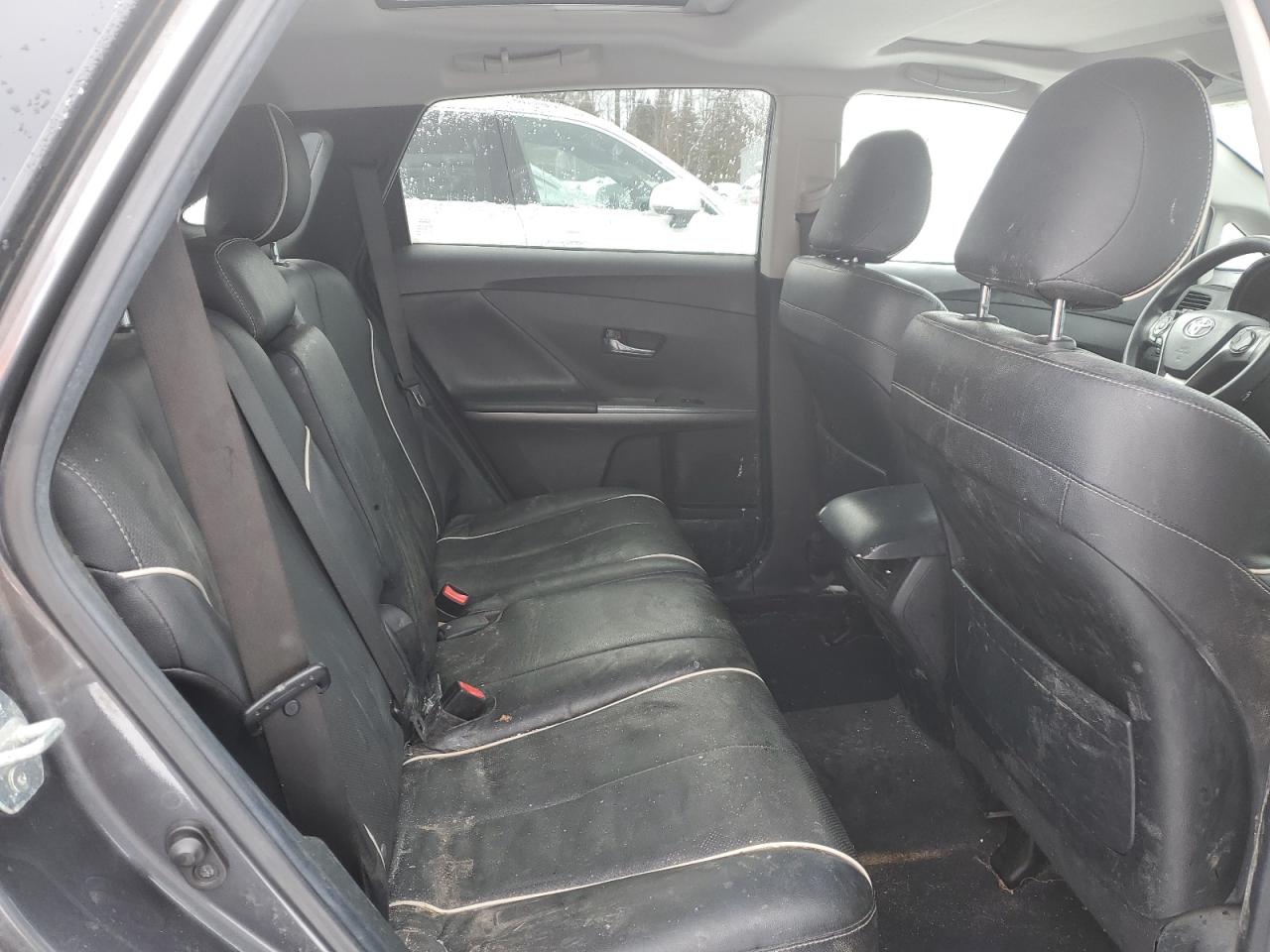 2013 Toyota Venza - Image 11