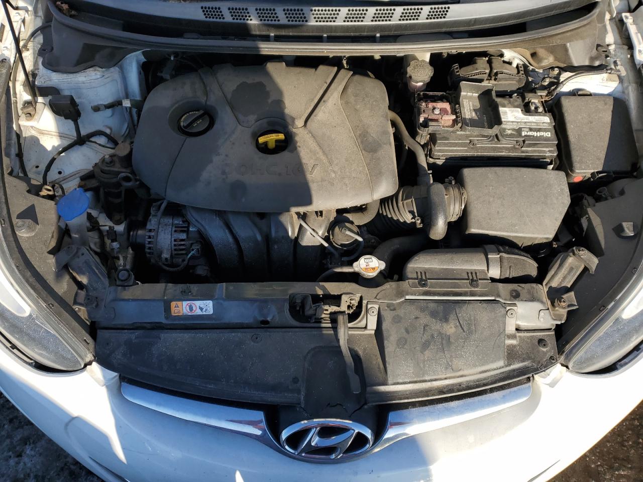 2015 Hyundai Elantra - Image 11