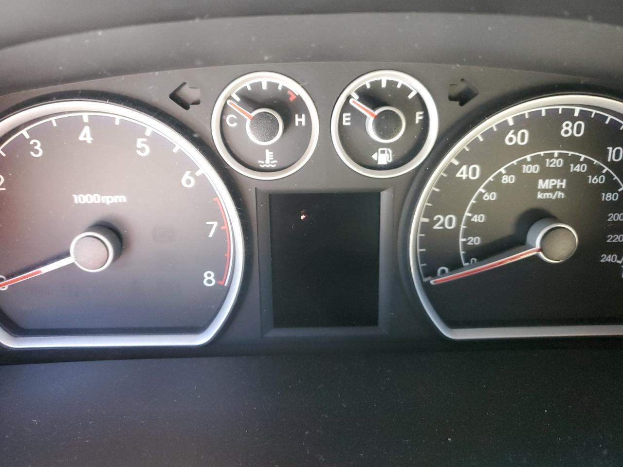 2010 Hyundai Elantra - Image 9