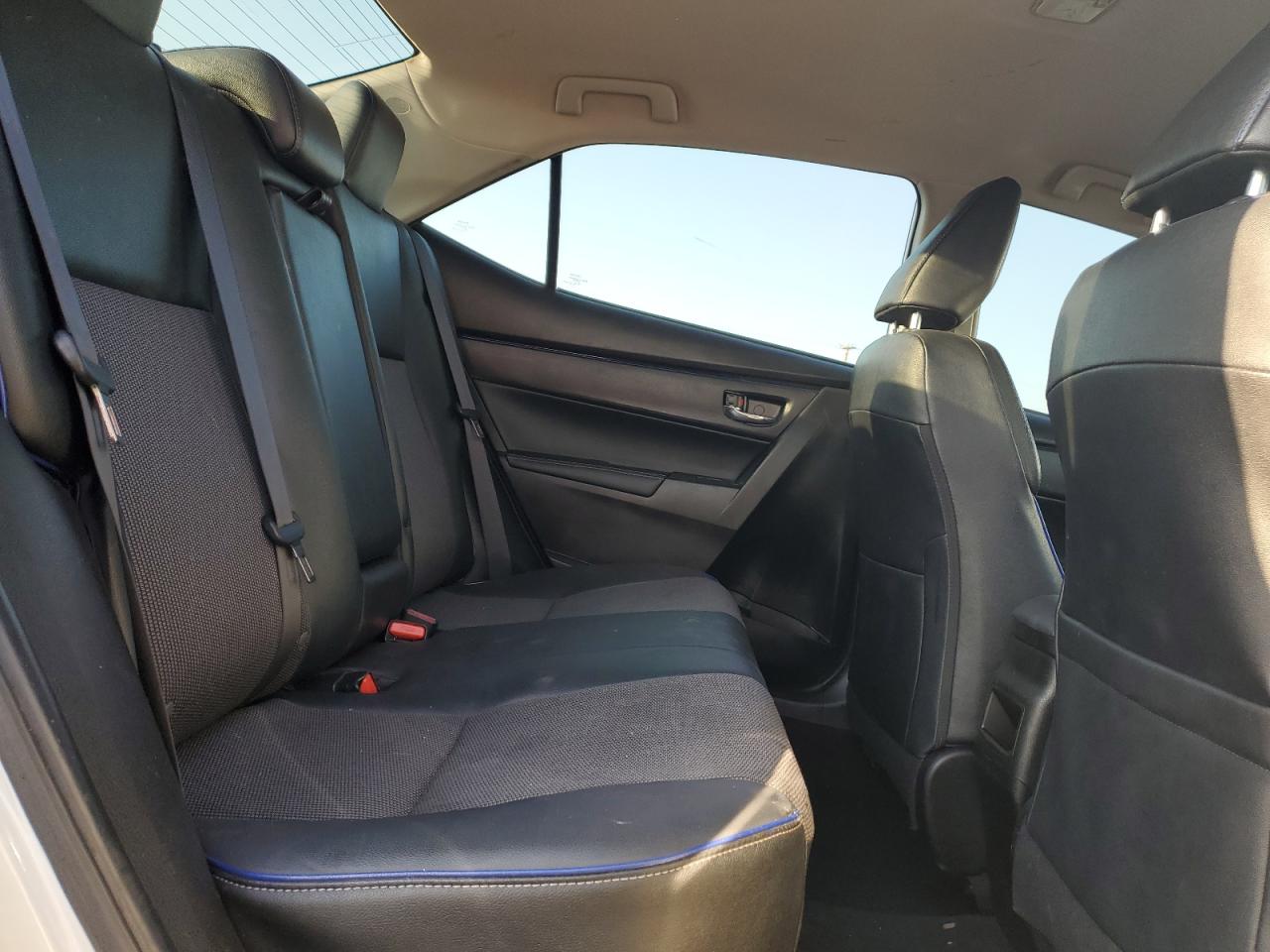 2018 Toyota Corolla - Image 10