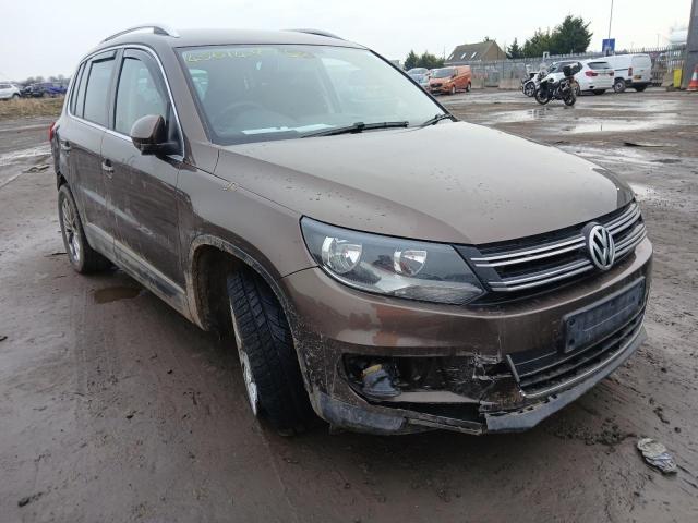 2013 VOLKSWAGEN TIGUAN SE