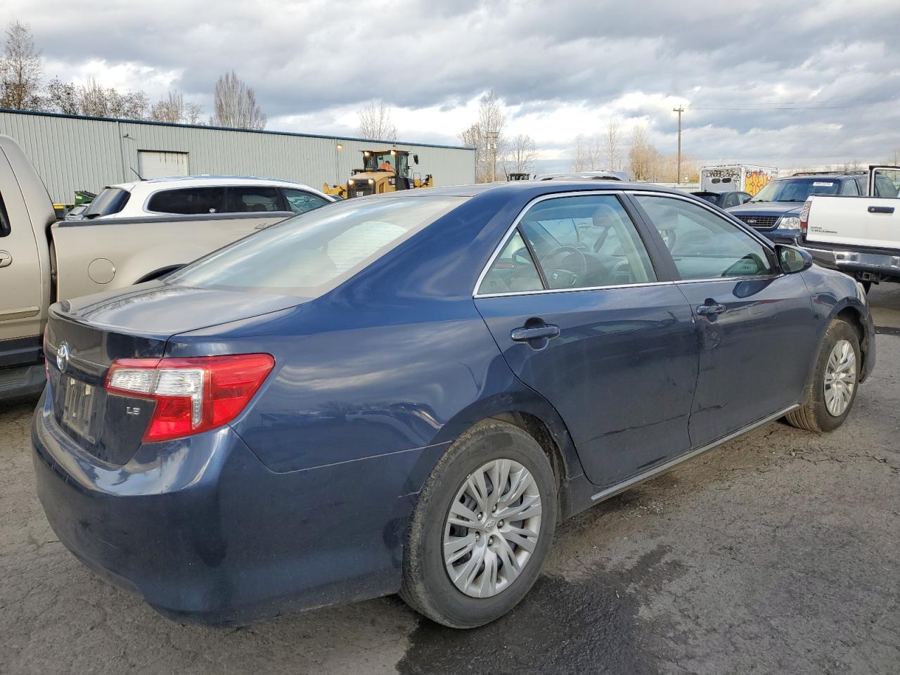 2014 Toyota Camry - Image 3