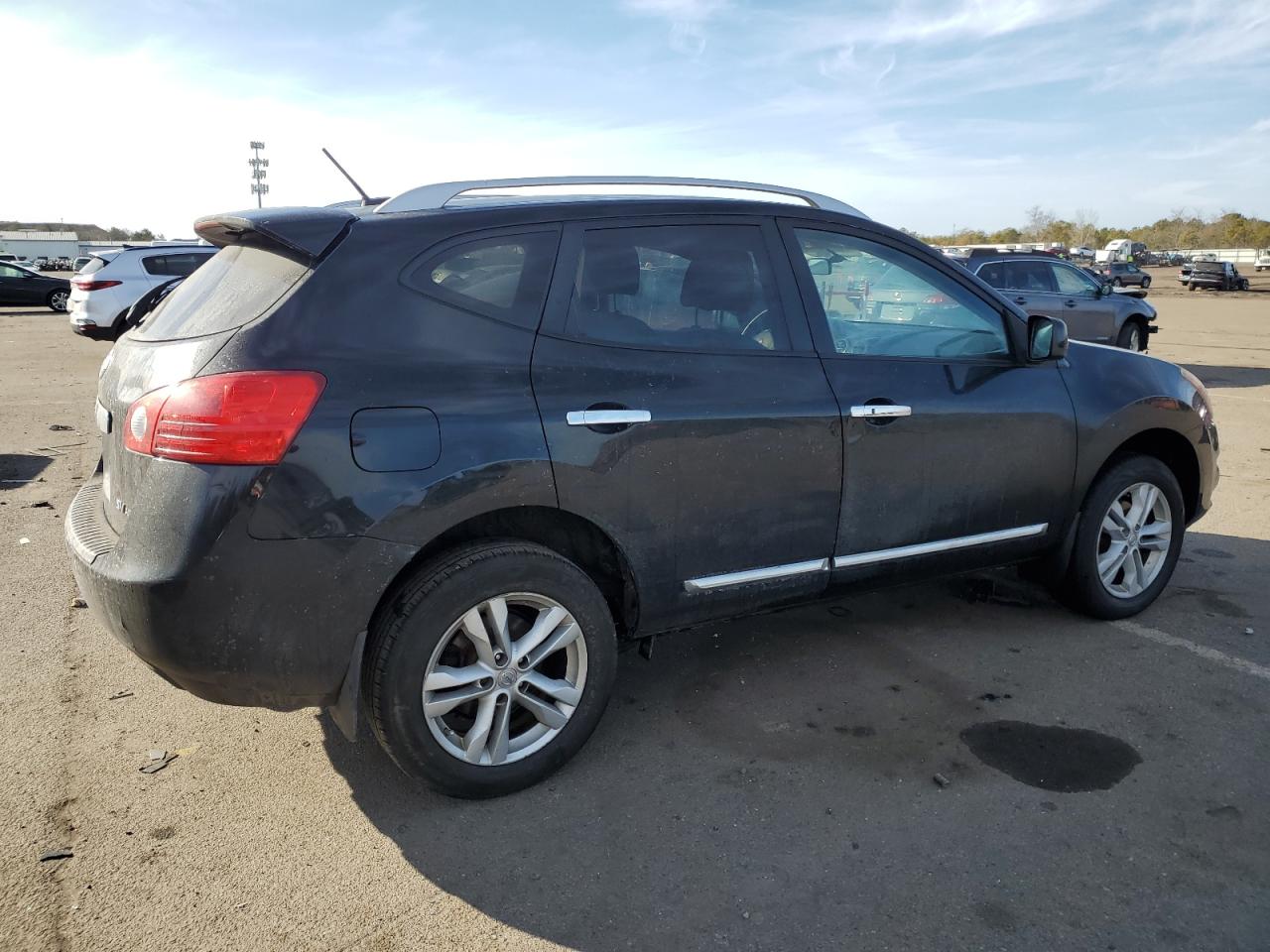 2012 Nissan Rogue - Image 3