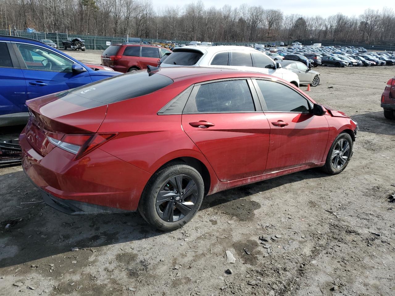 2023 Hyundai Elantra - Image 3