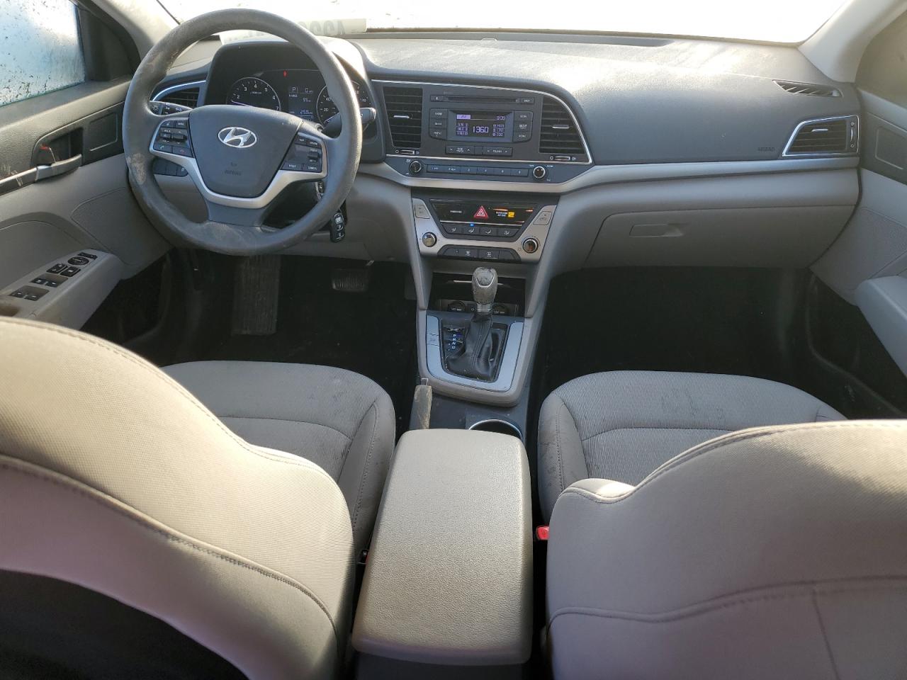 2018 Hyundai Elantra - Image 8