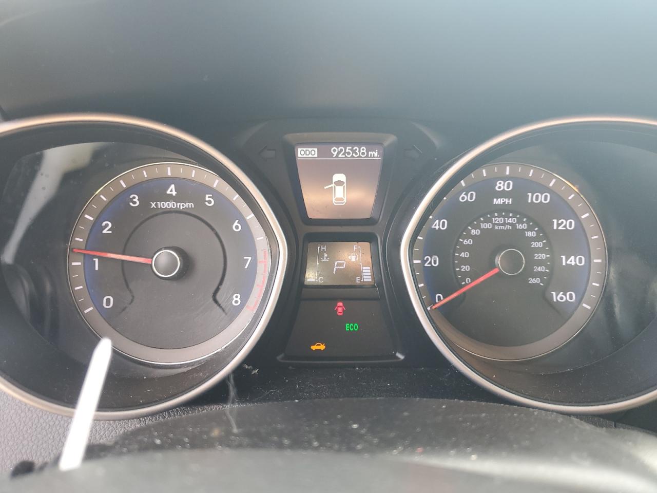 2016 Hyundai Elantra - Image 9