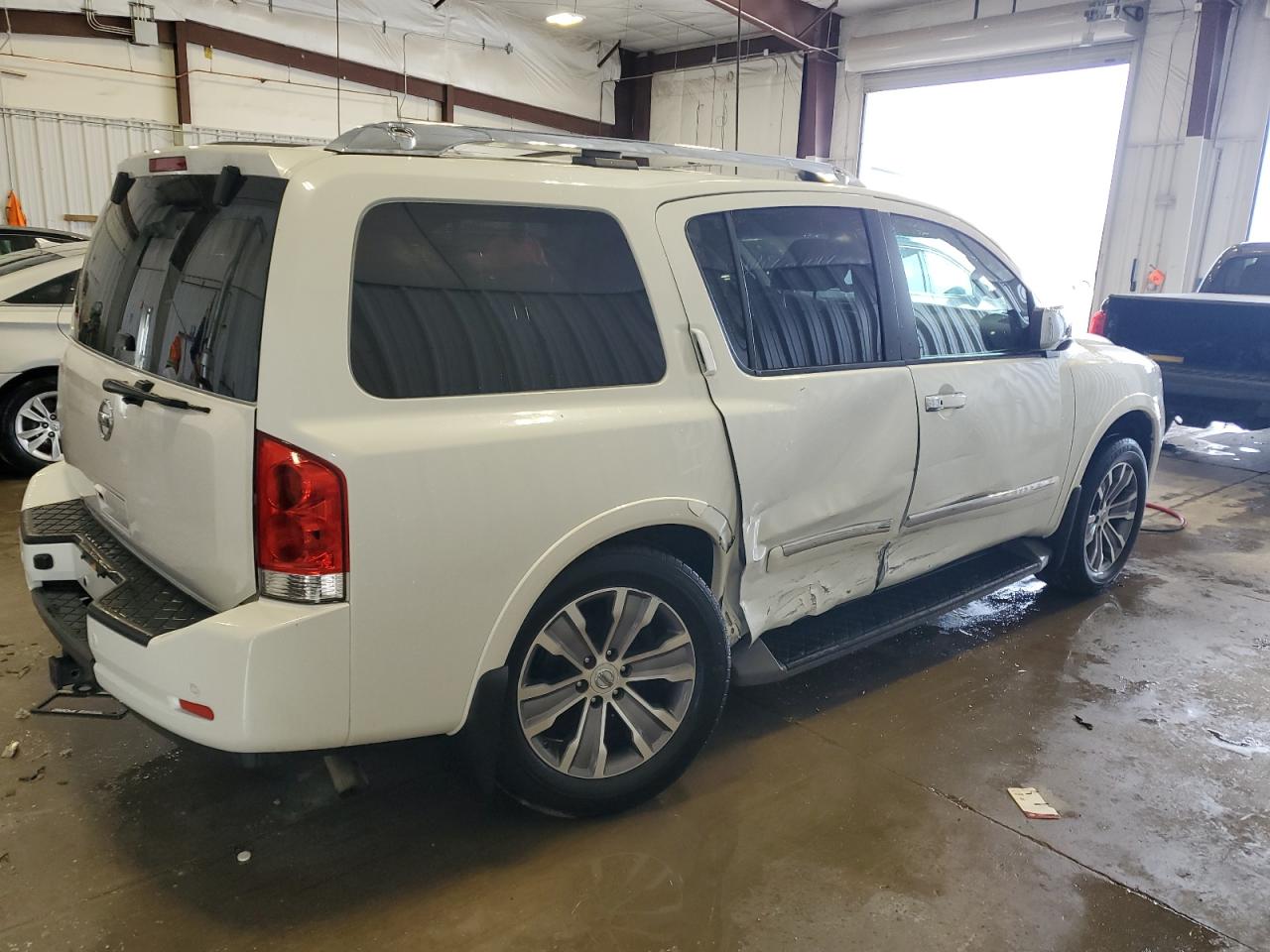 2015 Nissan Armada - Image 3