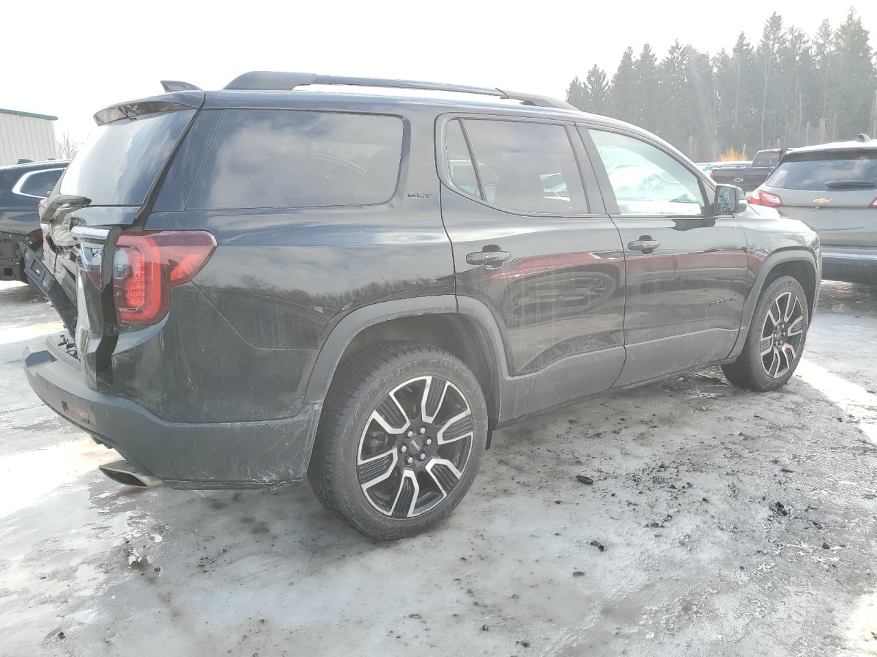2021 GMC Acadia - Image 3