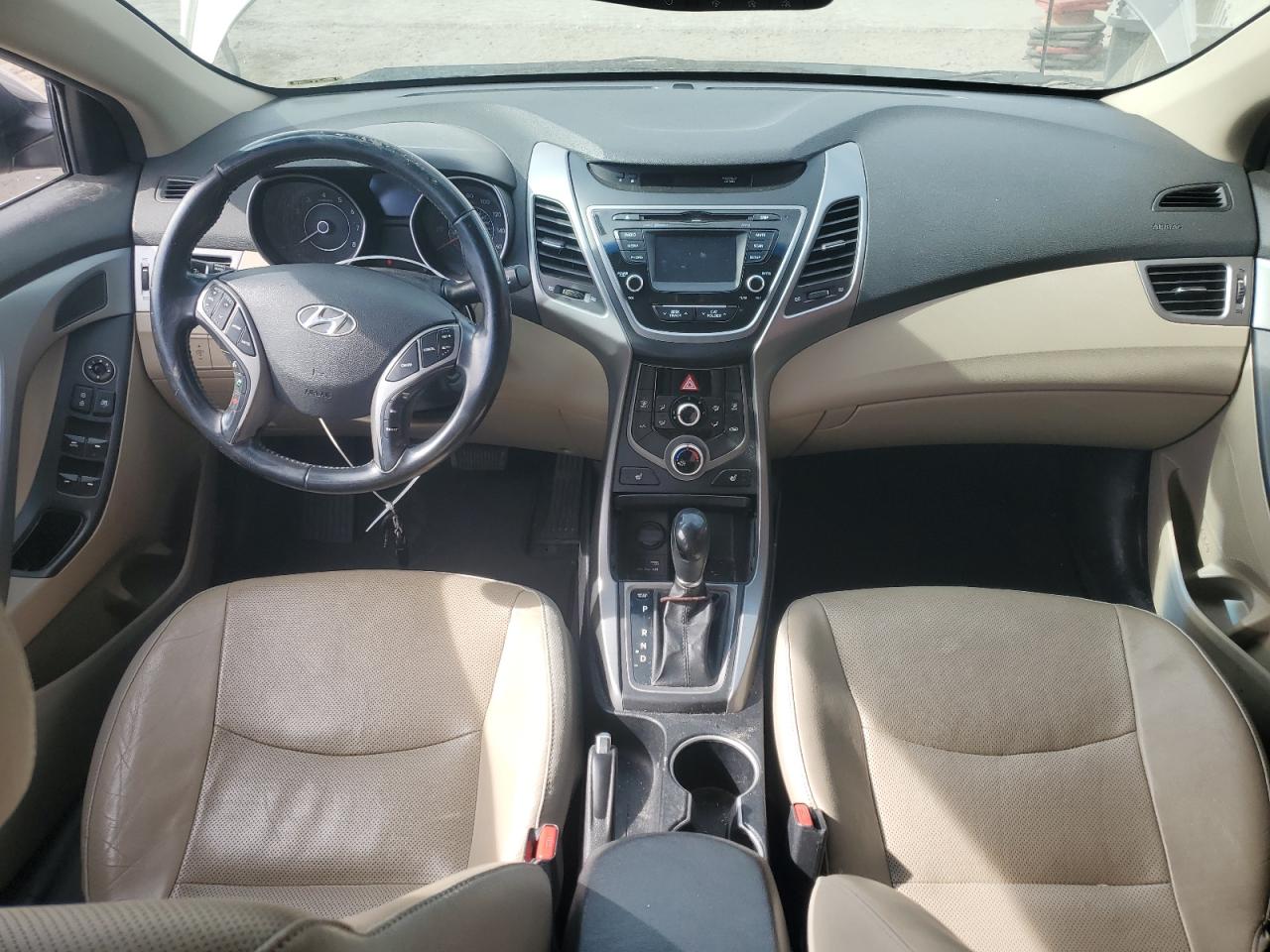 2015 Hyundai Elantra - Image 8